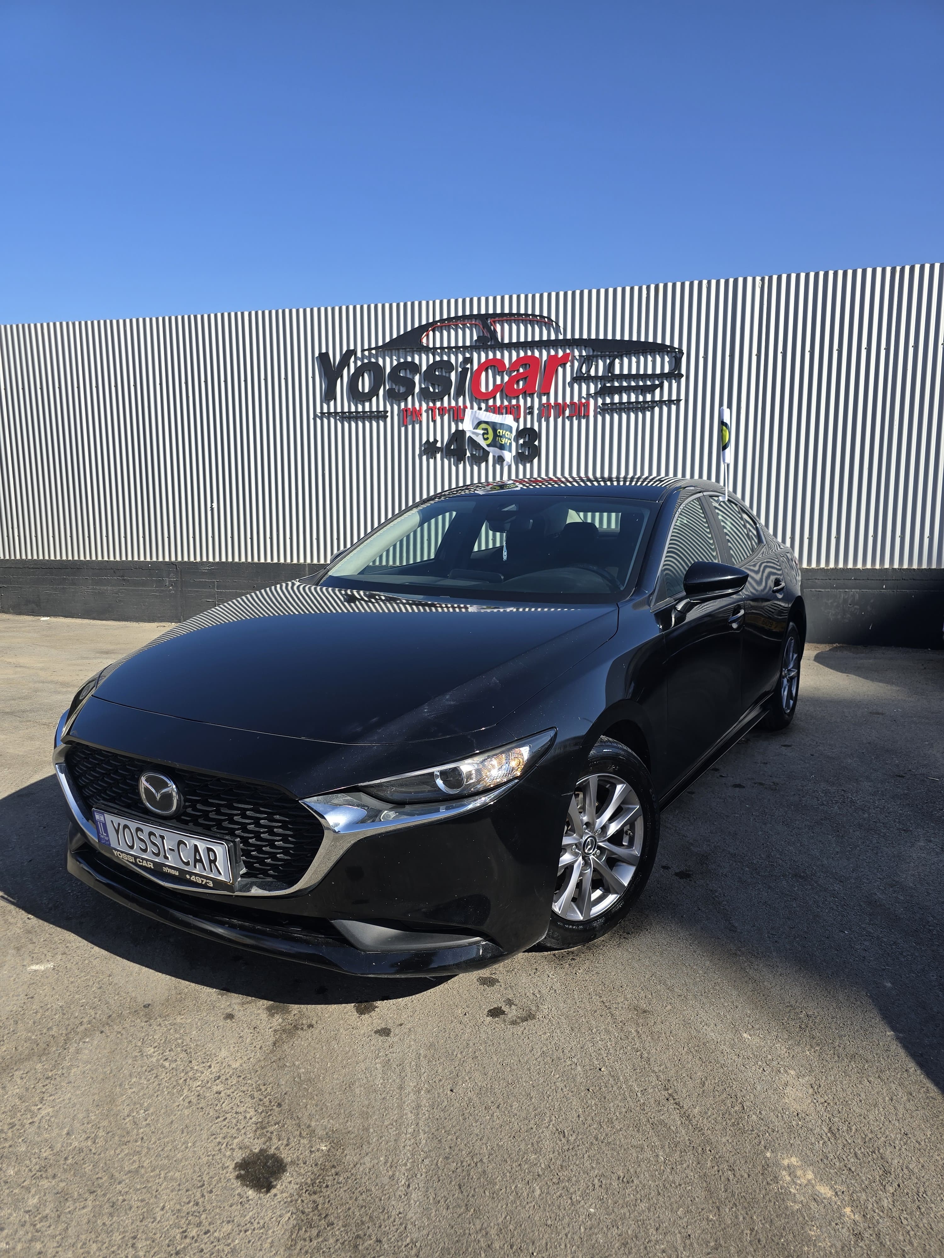 תמונות רכב מזדה MAZDA3