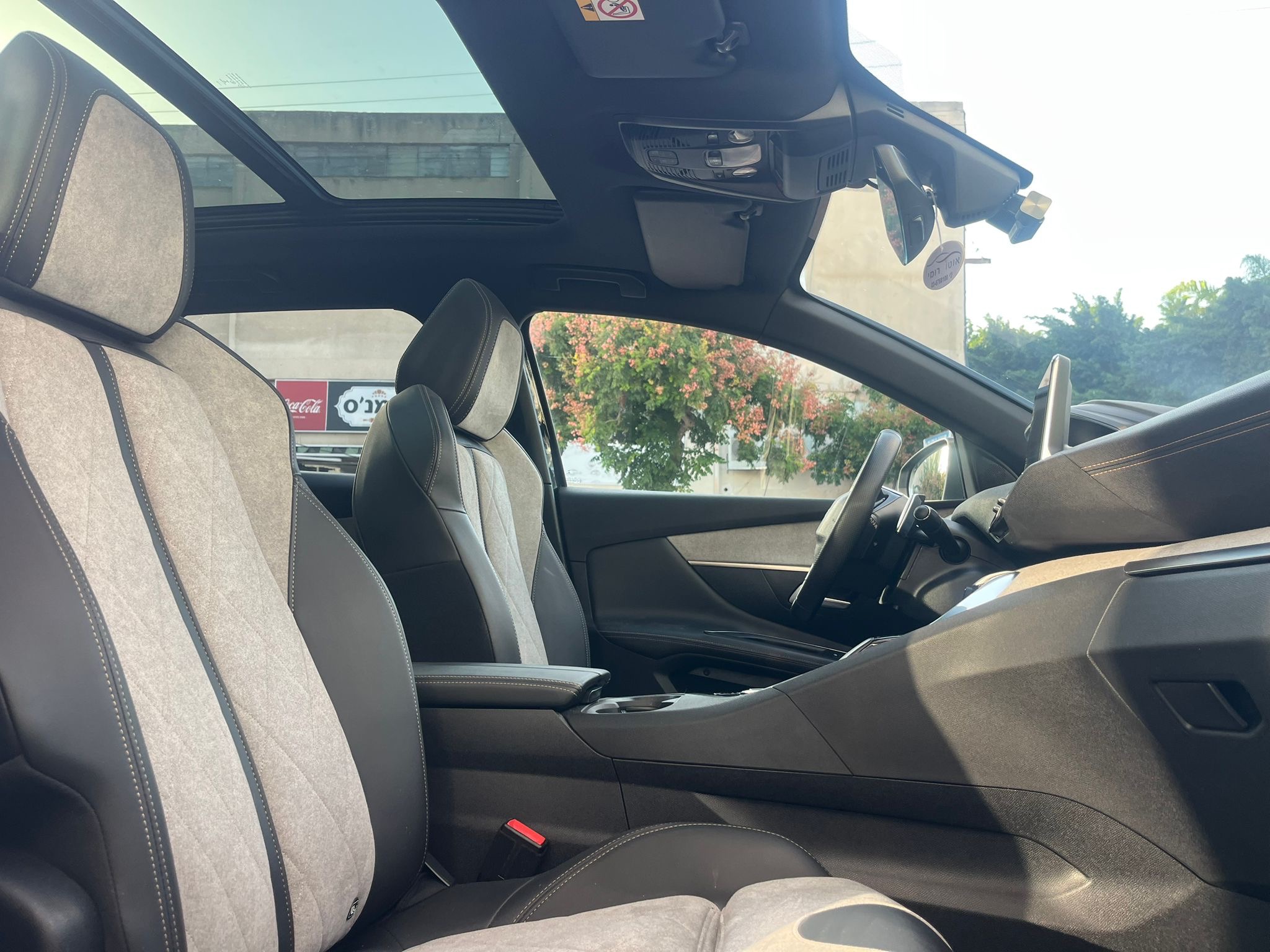 תמונות רכב פיג'ו 3008