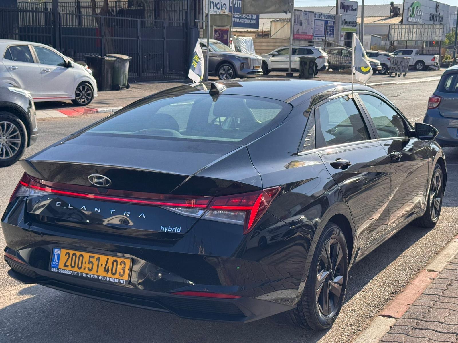 תמונות רכב יונדאי אלנטרה