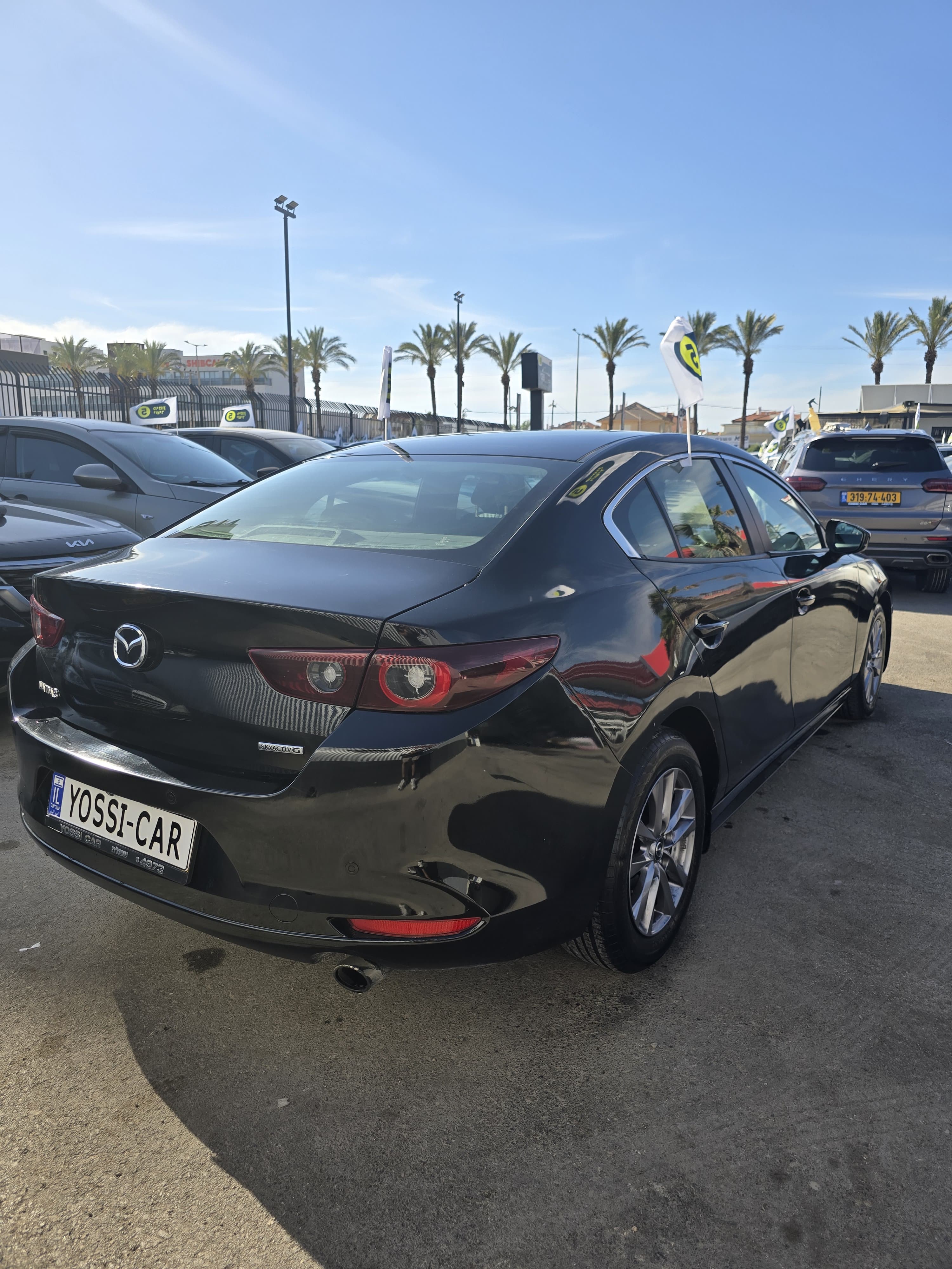 תמונות רכב מזדה MAZDA3