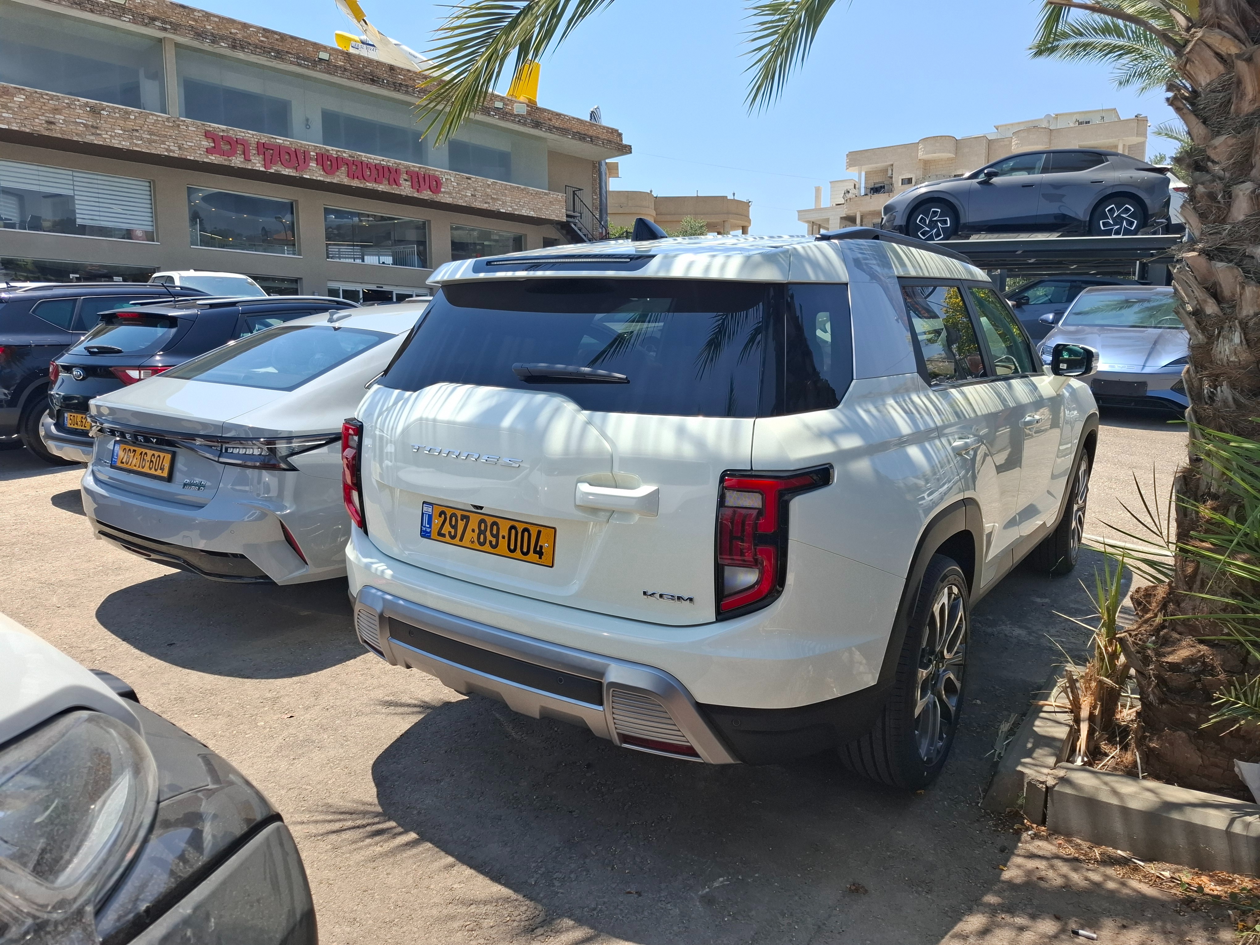 תמונות רכב קיי גי מוביליט טורס