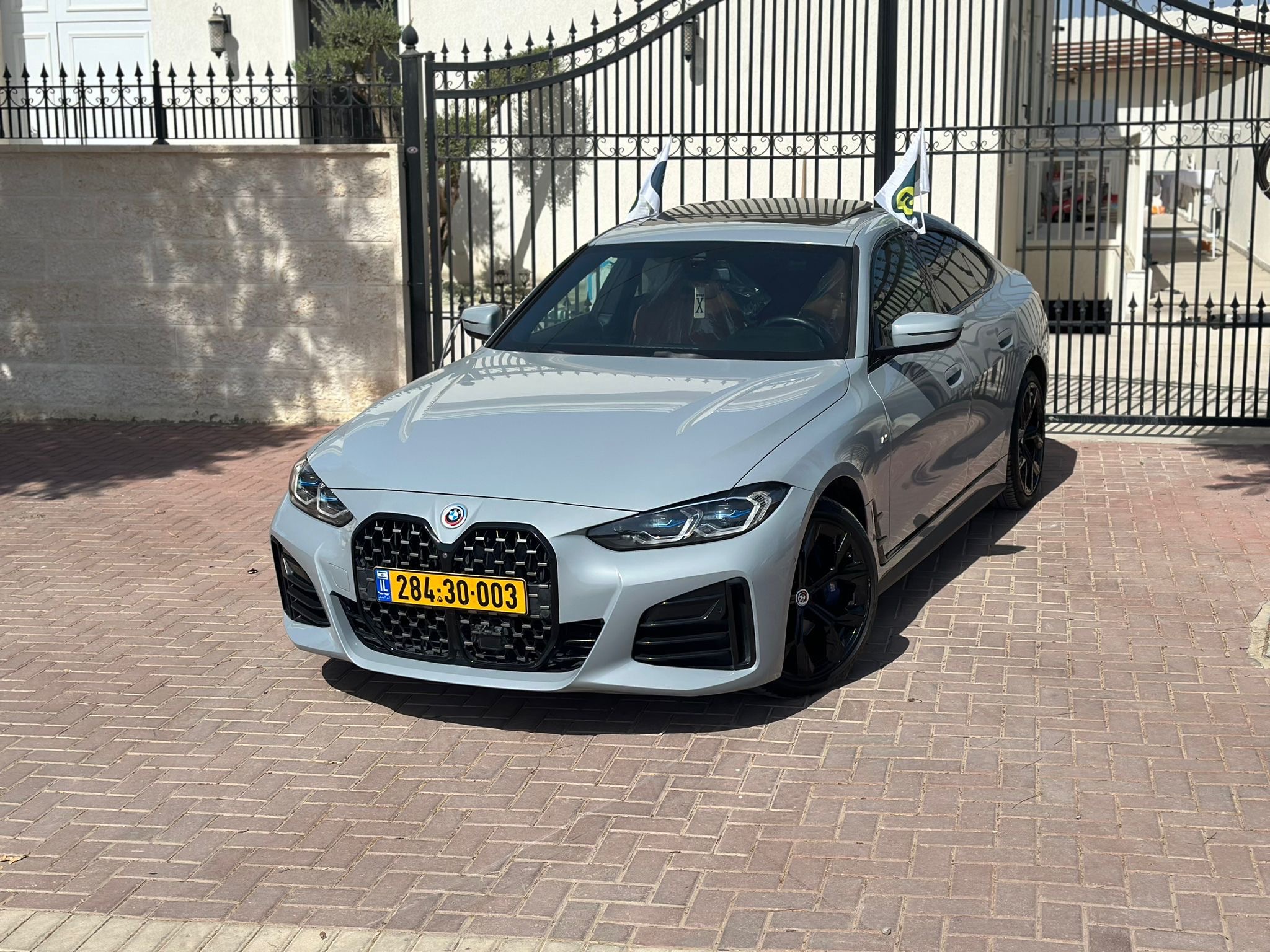 תמונות רכב ב מ וו סדרה 4