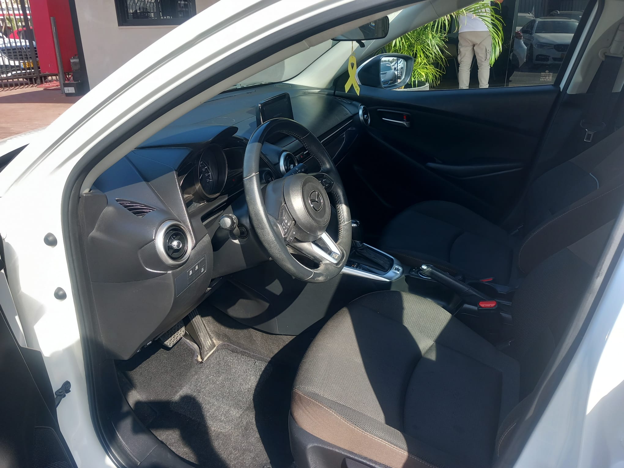 תמונות רכב מזדה MAZDA 2