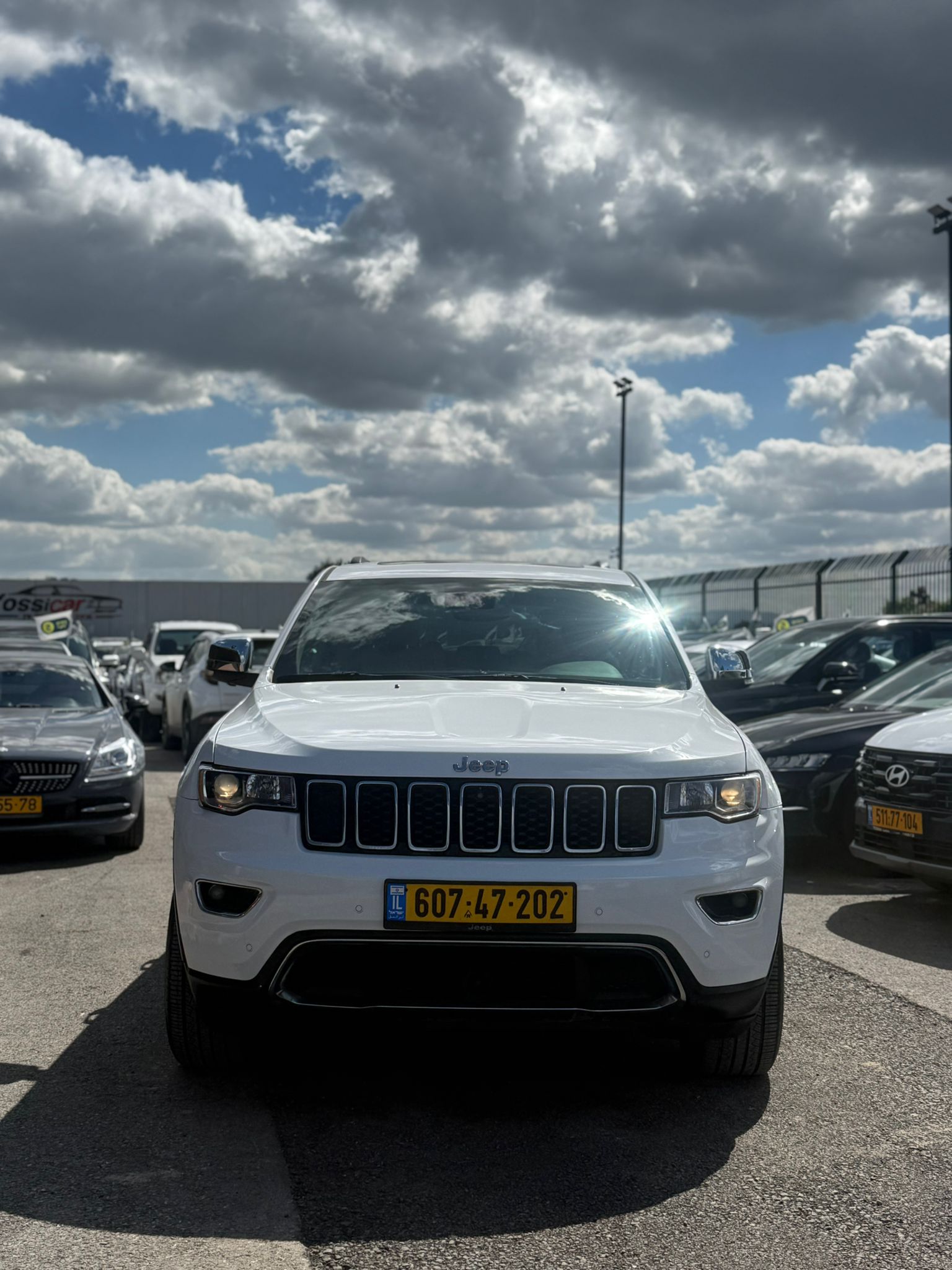 תמונות רכב ג'יפ GRAND CHEROKEE