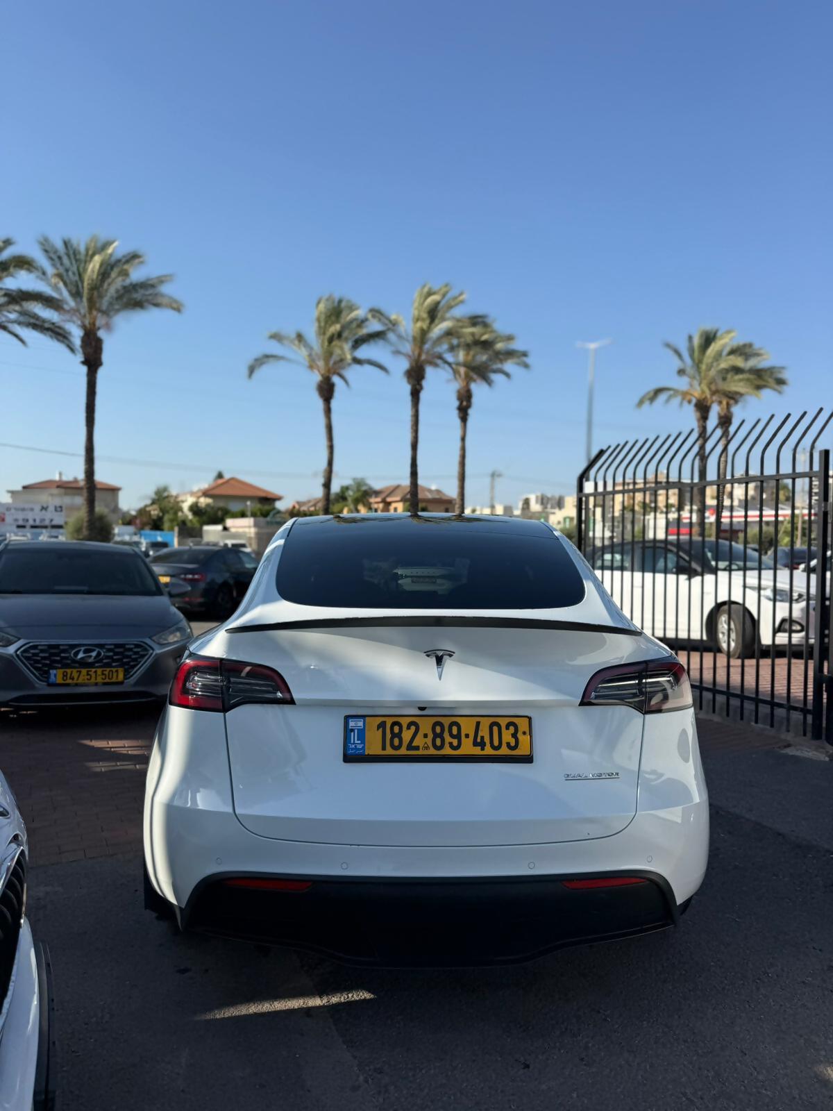 תמונות רכב טסלה MODEL Y