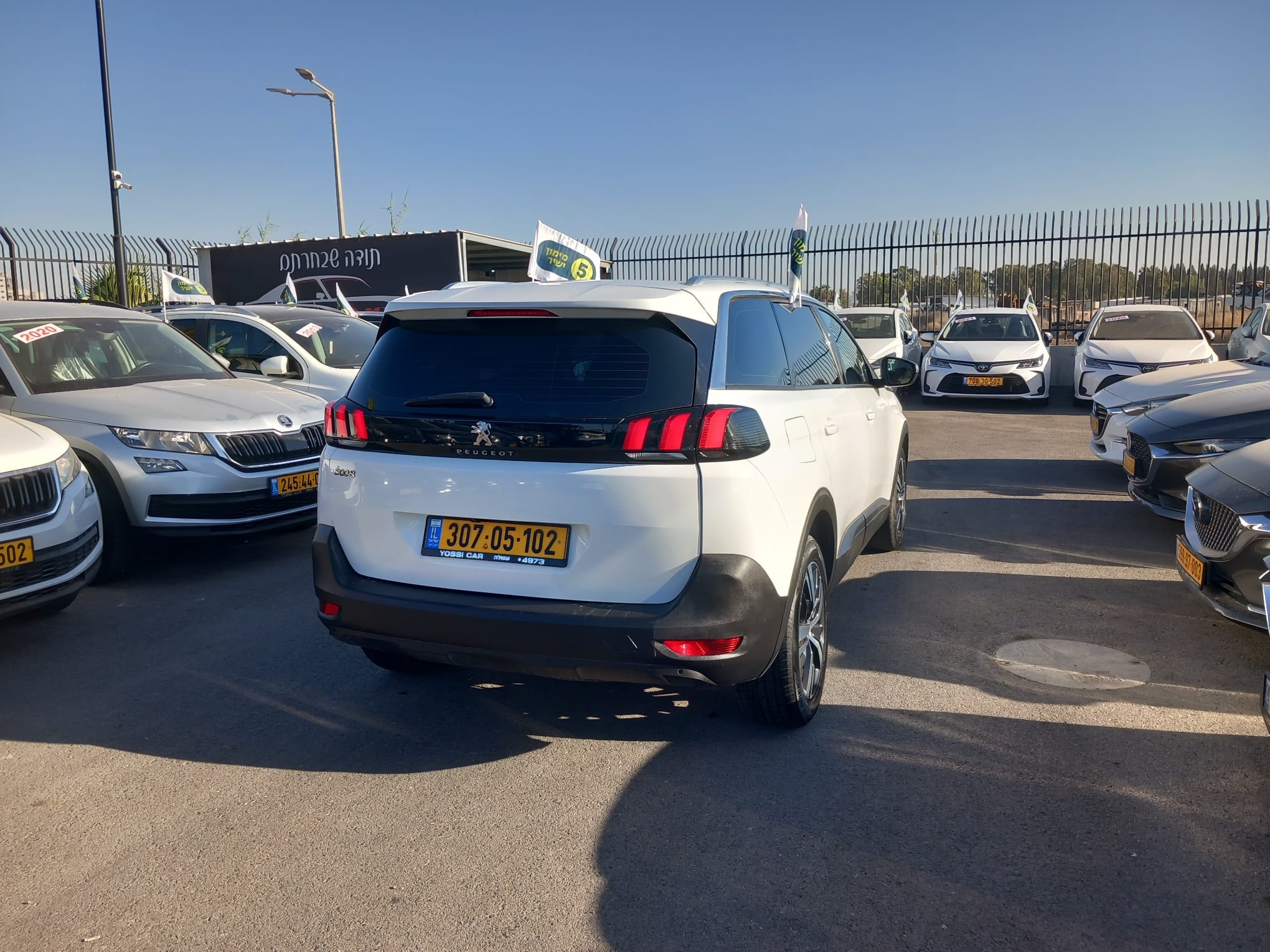 תמונות רכב פיג'ו 5008