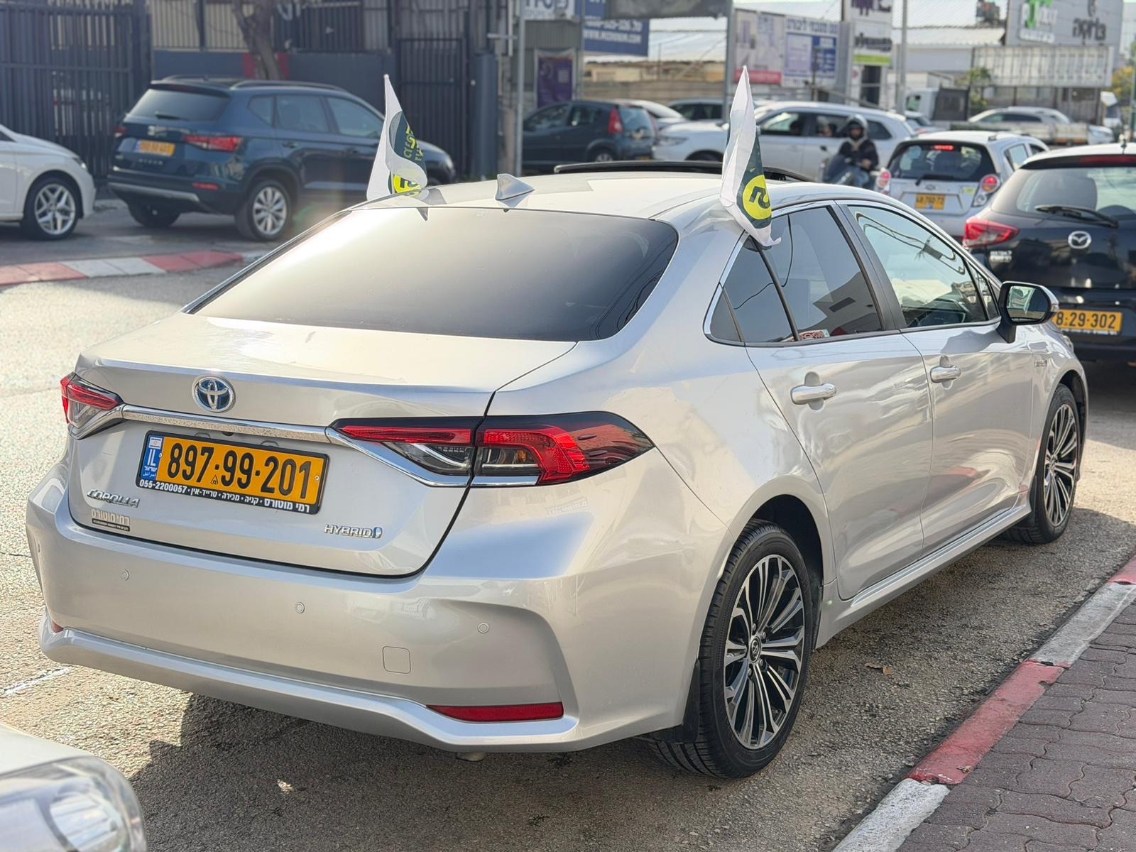 תמונות רכב טויוטה קורולה