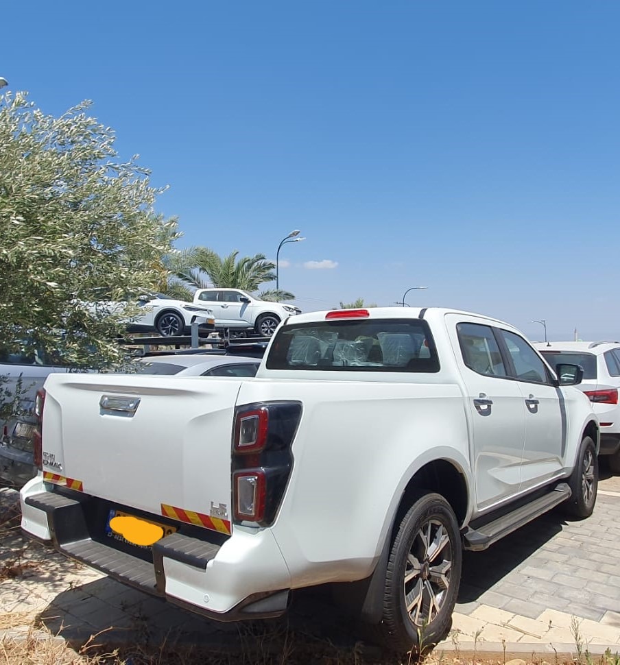 תמונות רכב איסוזו D-Max