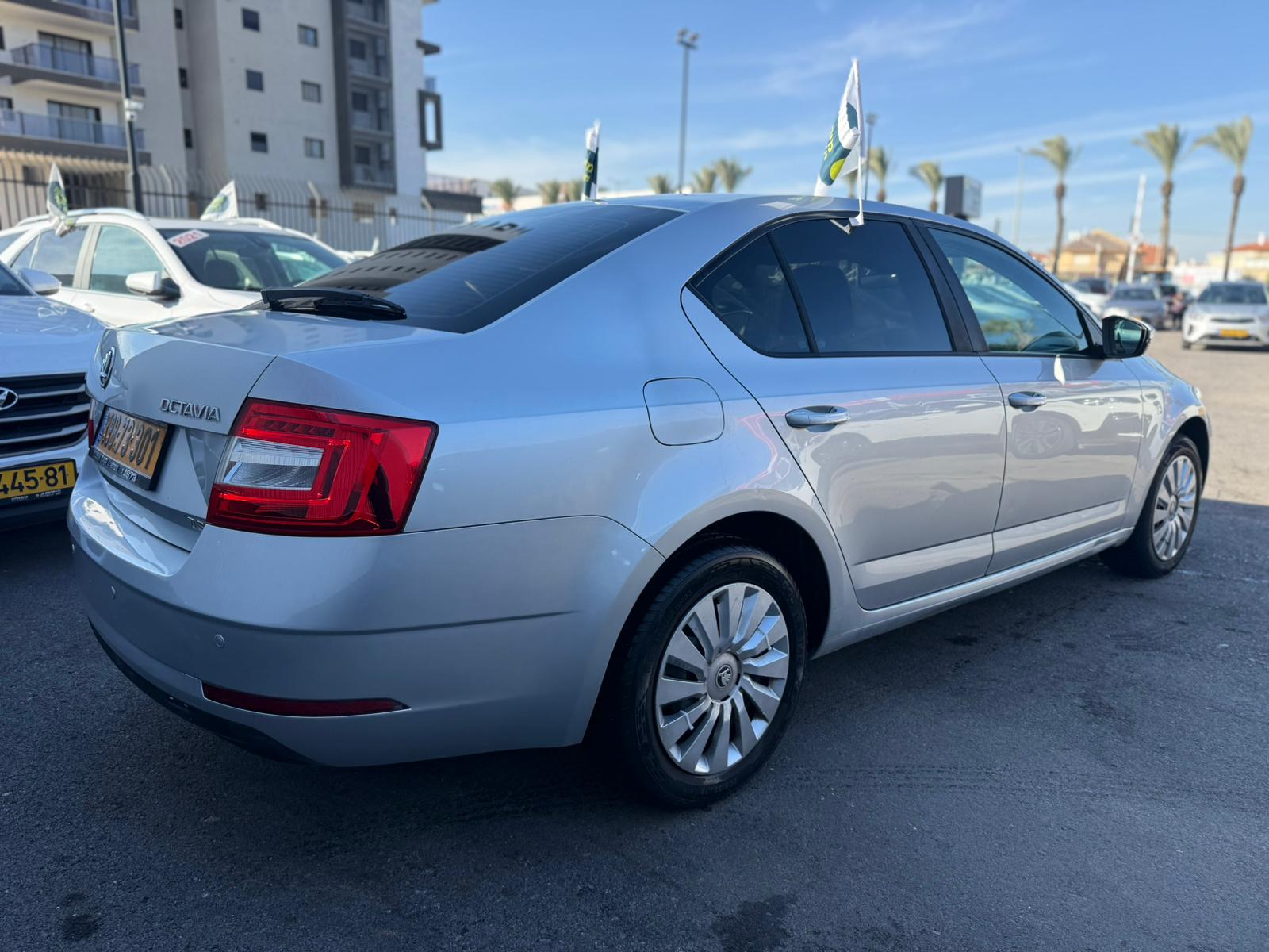 תמונות רכב סקודה OCTAVIA