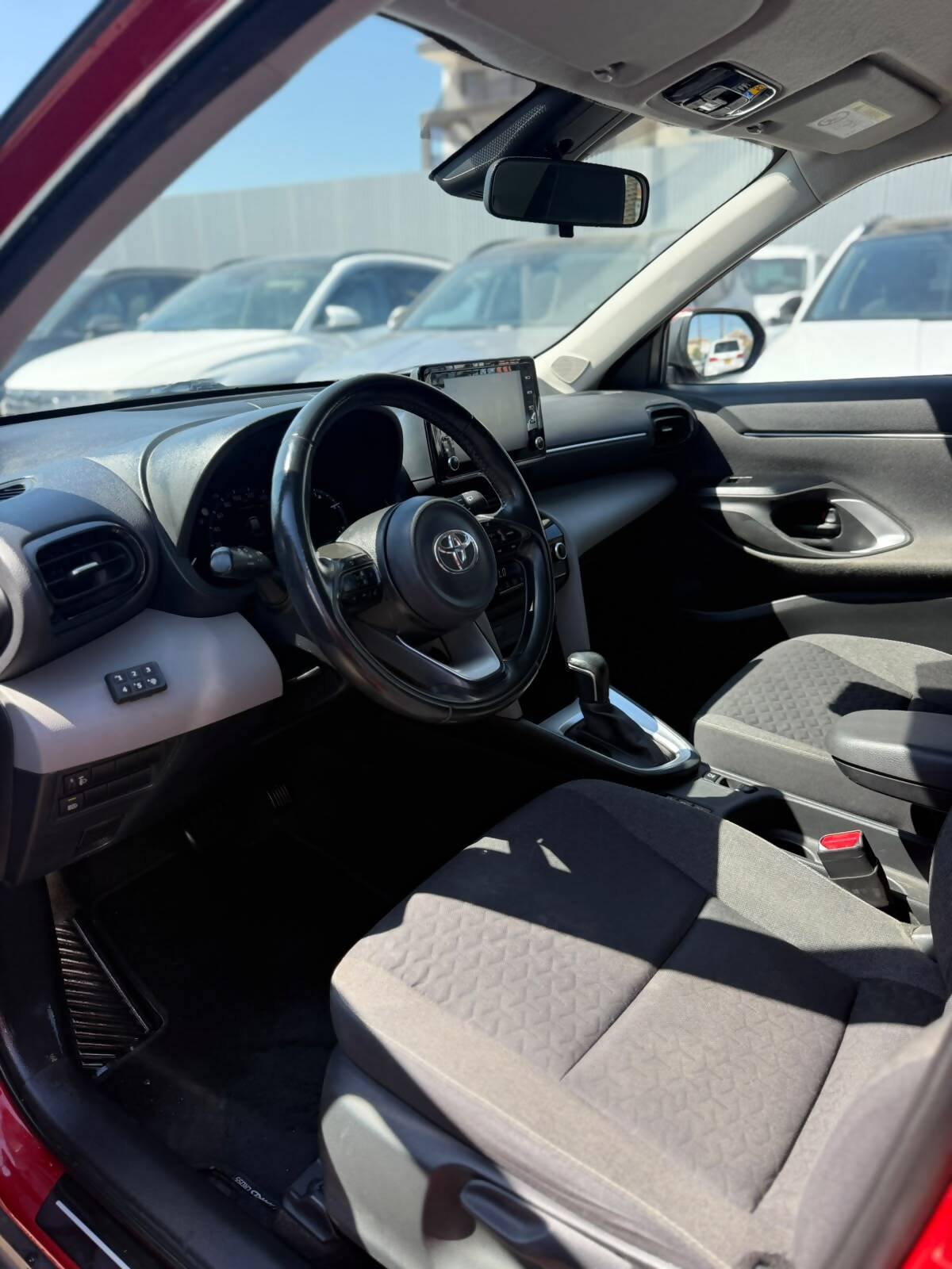 תמונות רכב טויוטה YARIS CROSS HSD