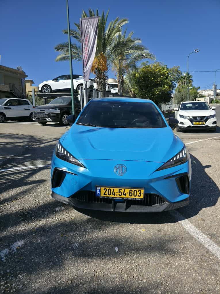 תמונות רכב MG MG4