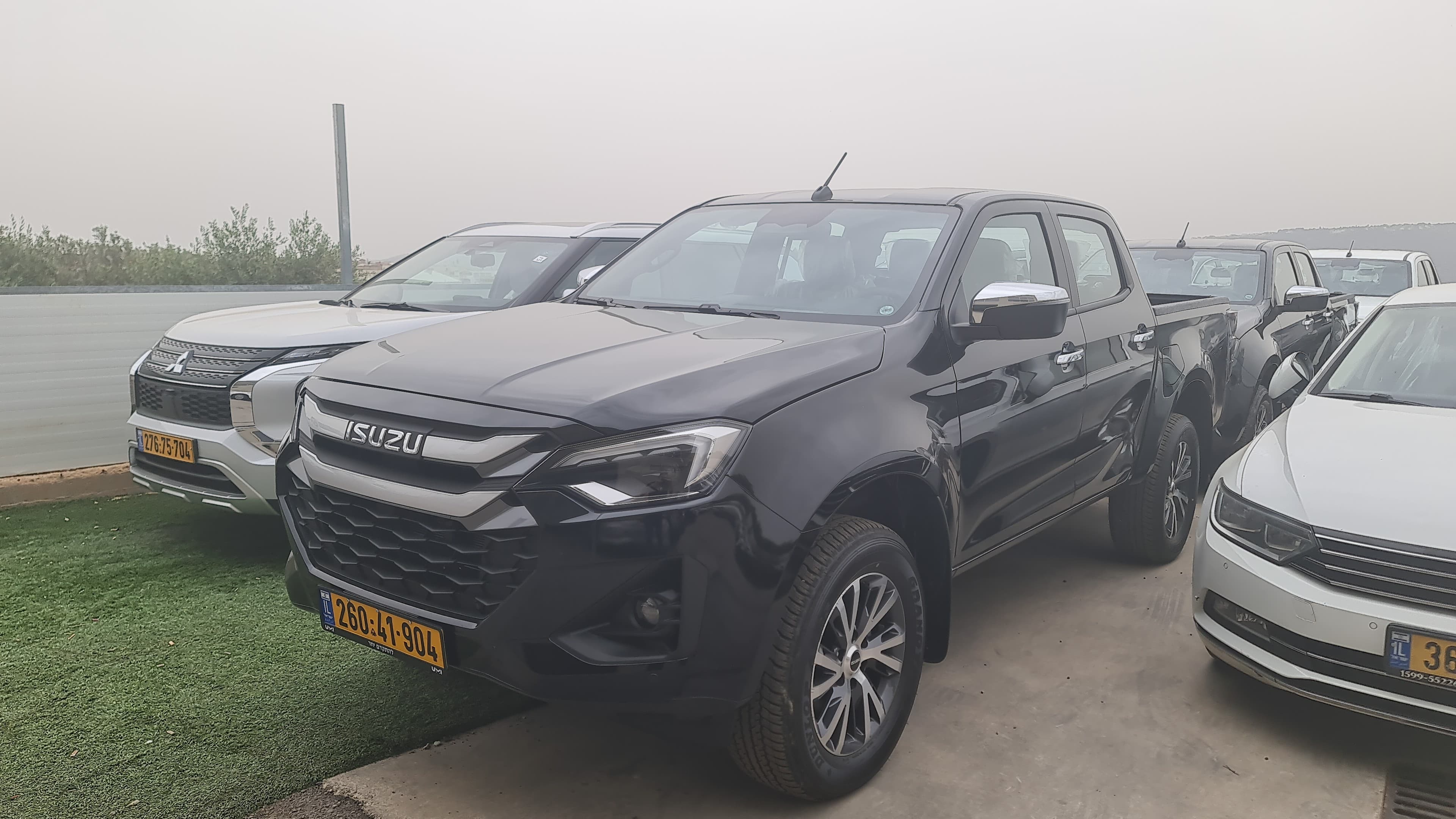 תמונות רכב איסוזו D-Max