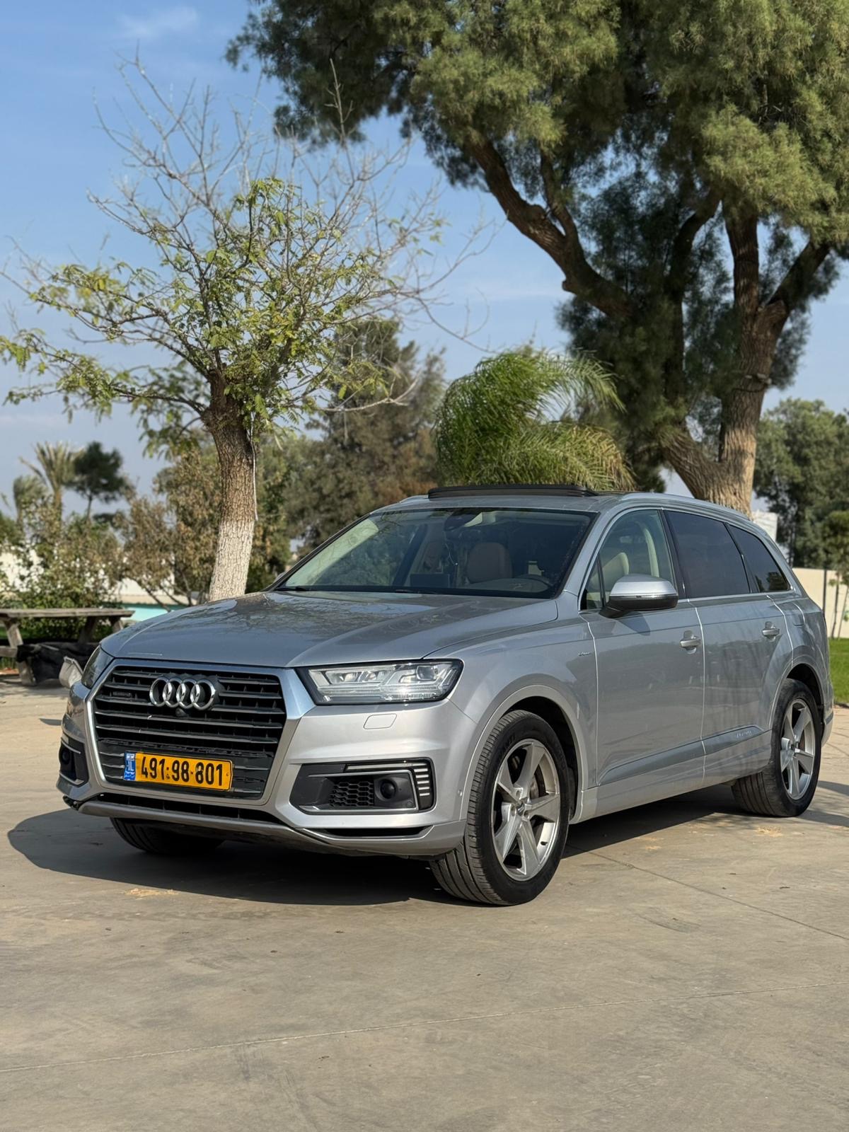 תמונות רכב אאודי Q7