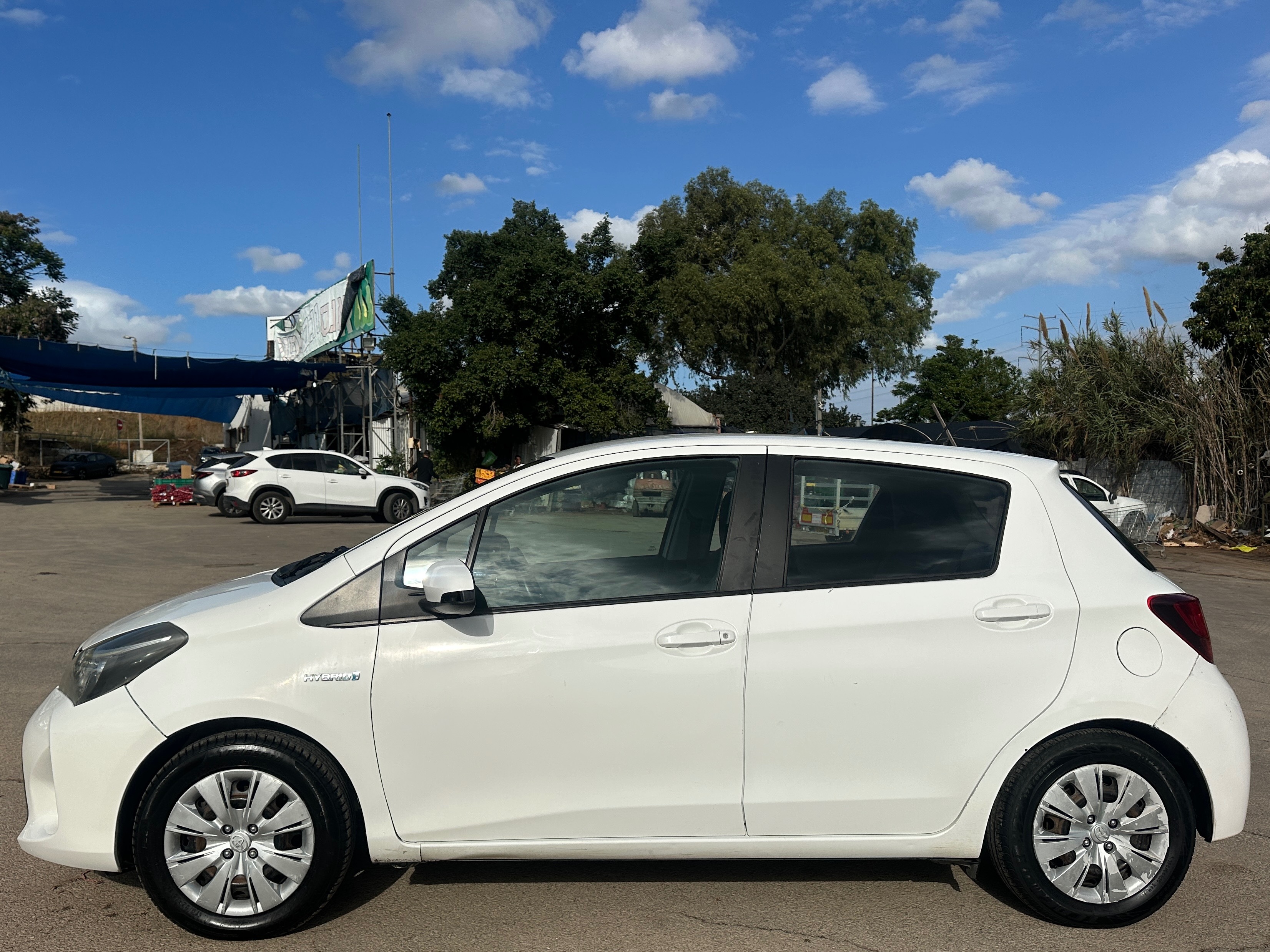 תמונות רכב טויוטה יאריס