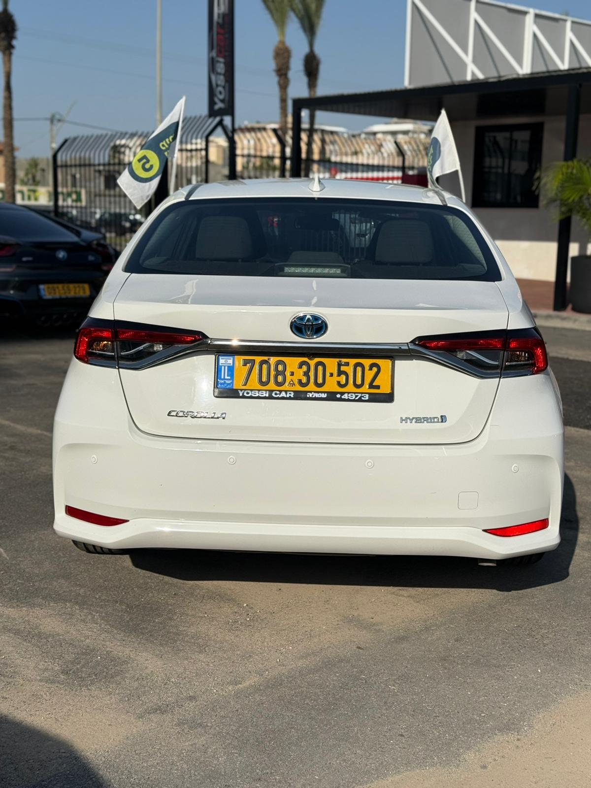 תמונות רכב טויוטה COROLLA HSD SDN