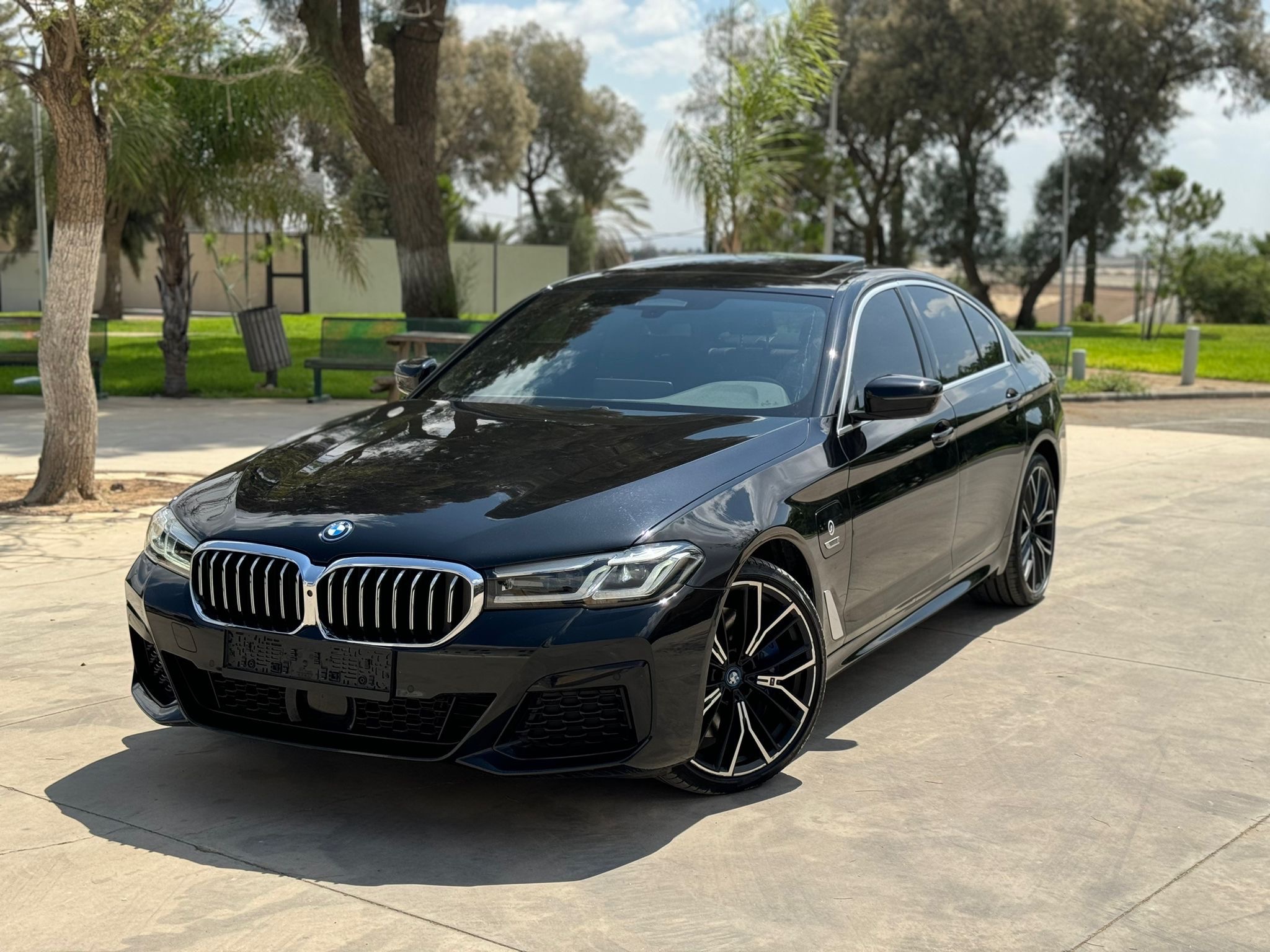 תמונות רכב ב מ וו סדרה 5