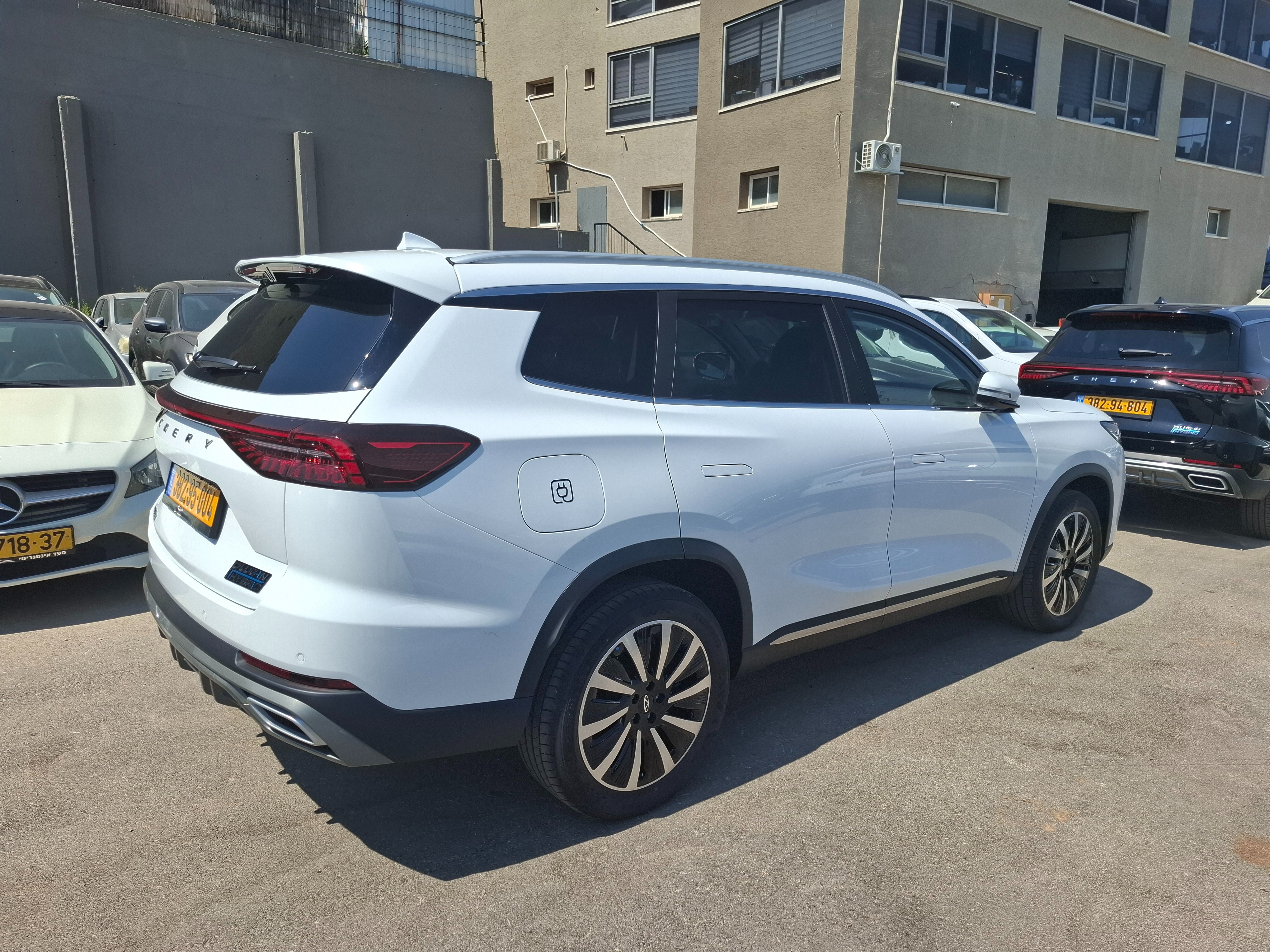 תמונות רכב צ'רי TIGGO 8 PRO