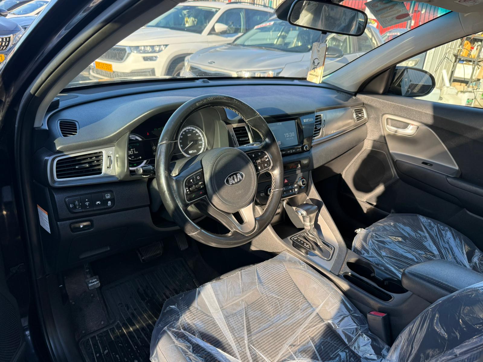 תמונות רכב קיה NIRO