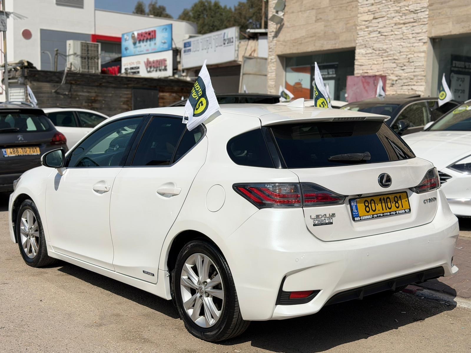 תמונות רכב לקסוס CT