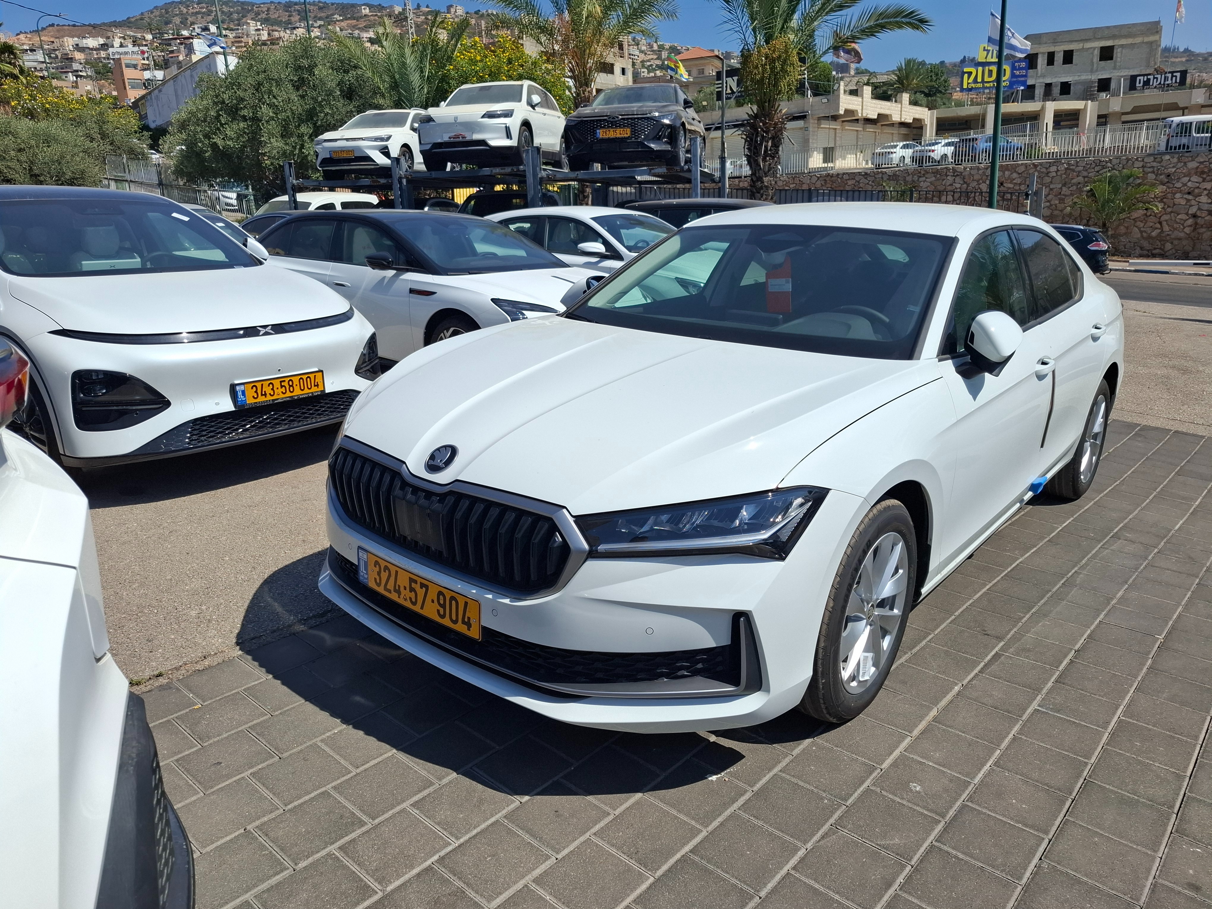 תמונות רכב סקודה סופרב