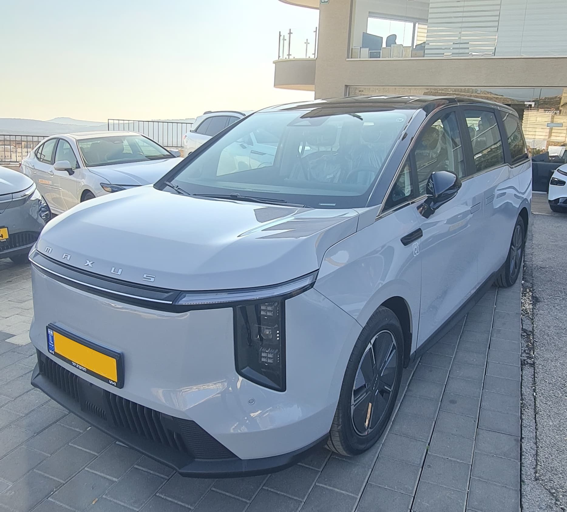 תמונות רכב MAXUS MIFA7