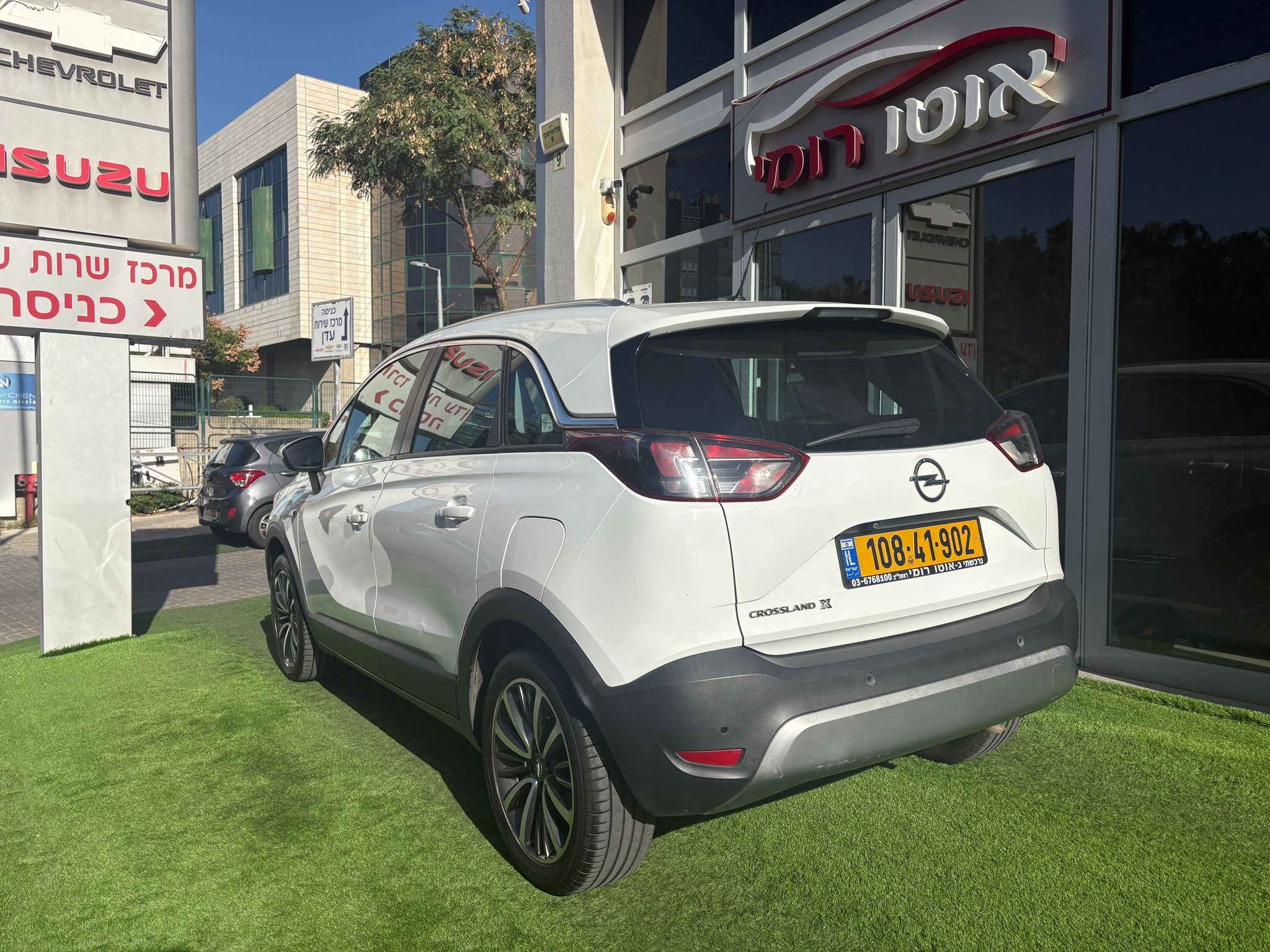 תמונות רכב אופל קרוסלנד-X