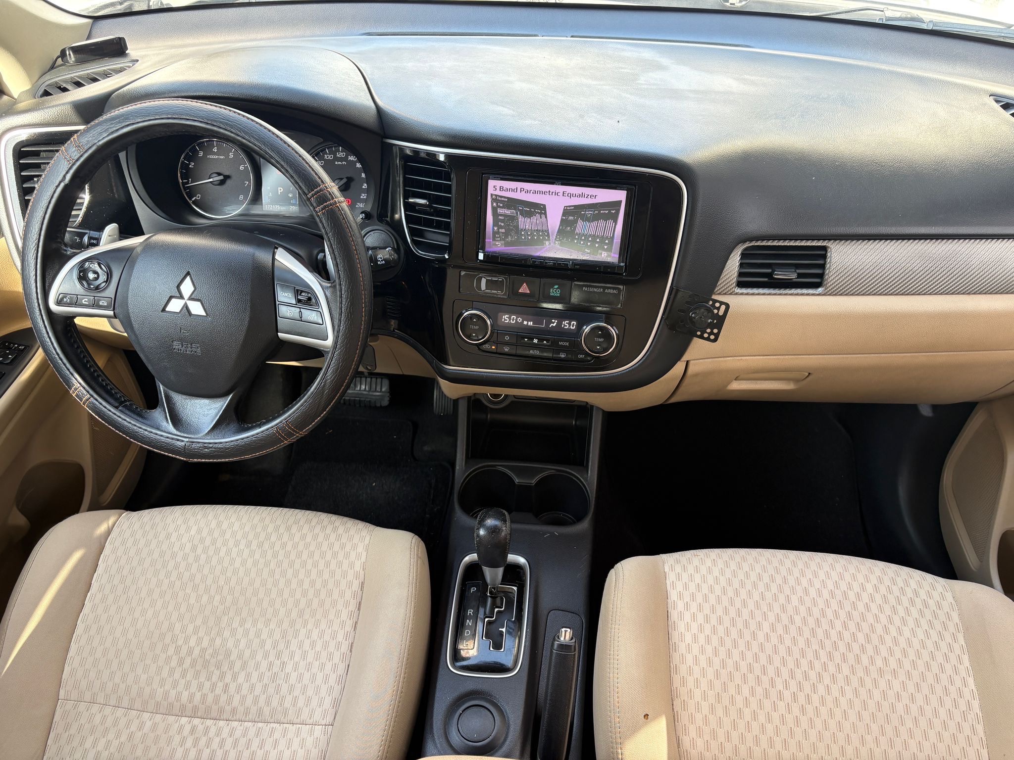 תמונות רכב מיצובישי אאוטלנדר