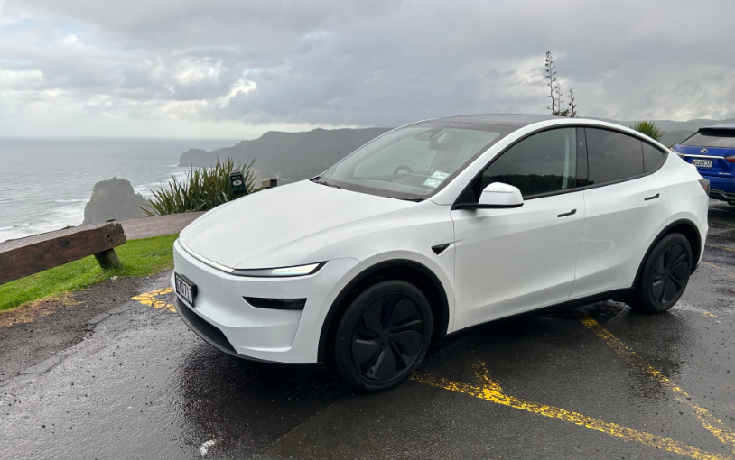 תמונות רכב טסלה MODEL Y