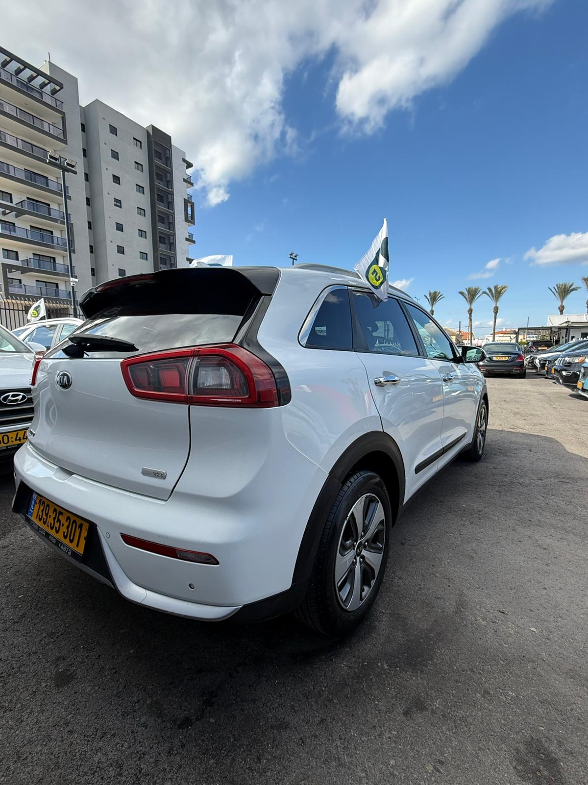 תמונות רכב קיה NIRO