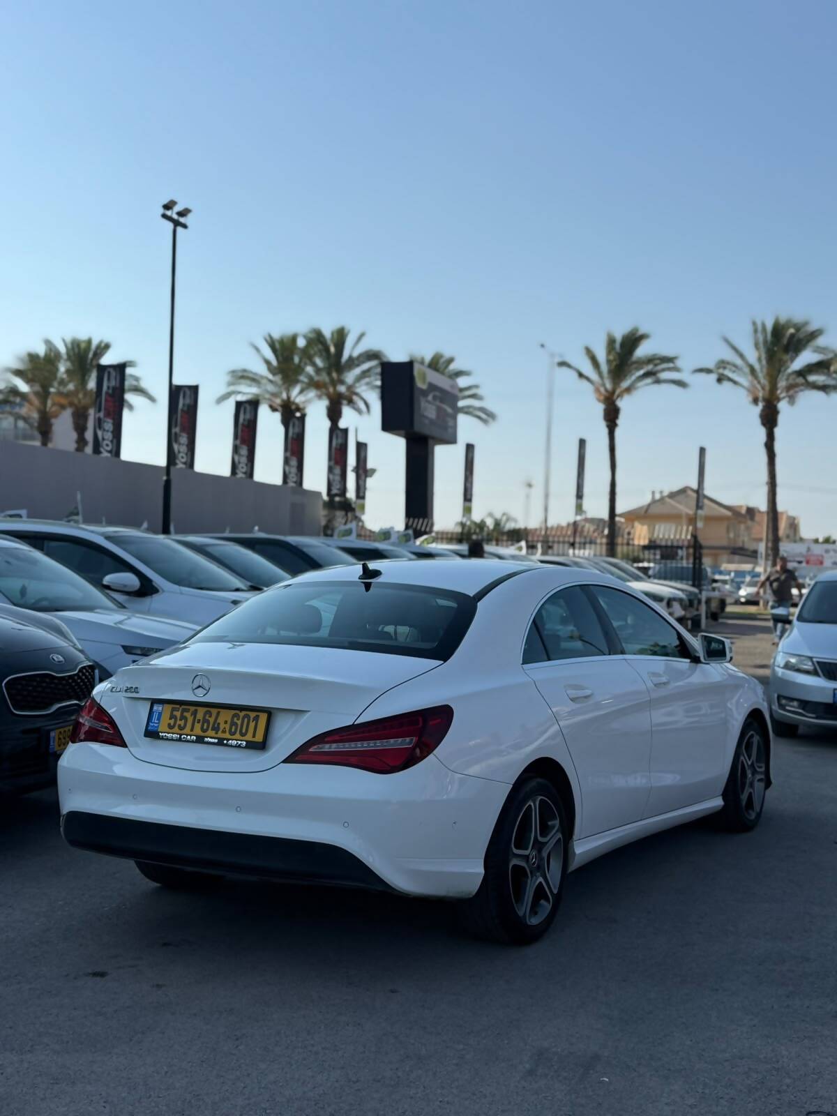 תמונות רכב מרצדס CLA200
