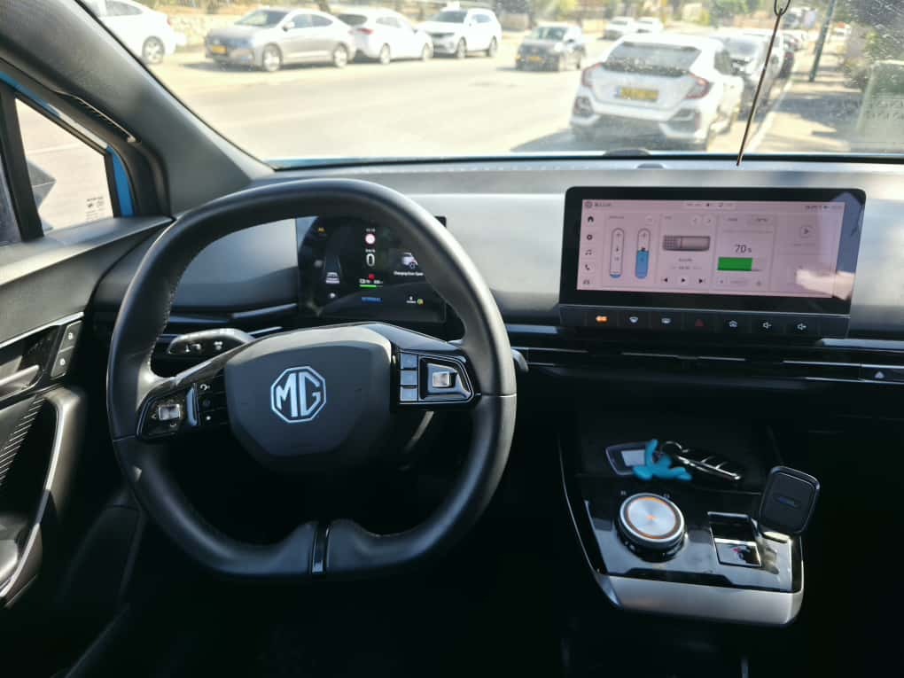 תמונות רכב MG MG4