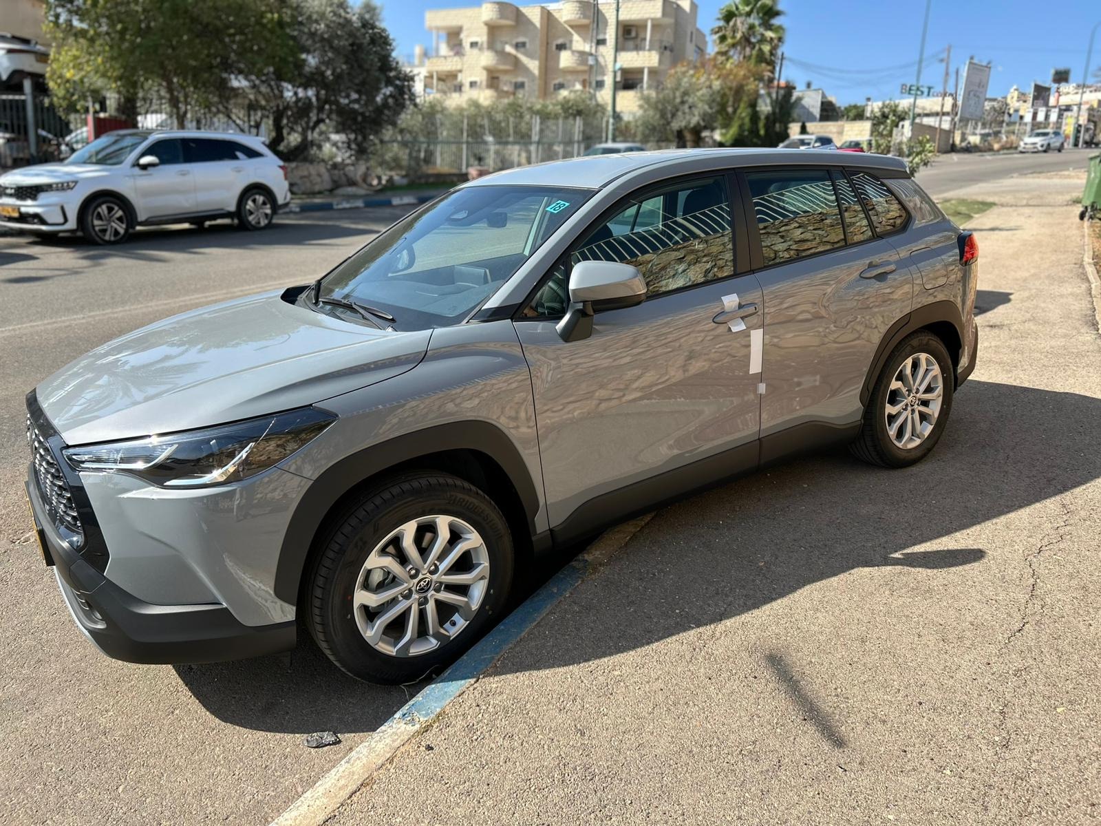 תמונות רכב טויוטה קורולה קרוס