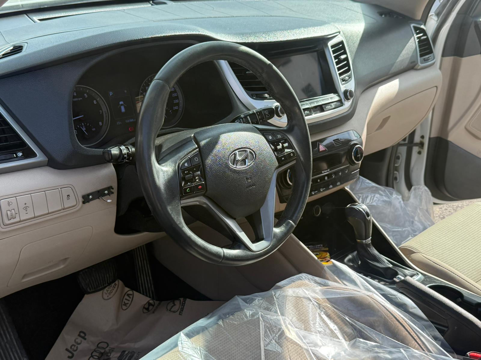 תמונות רכב יונדאי TUCSON