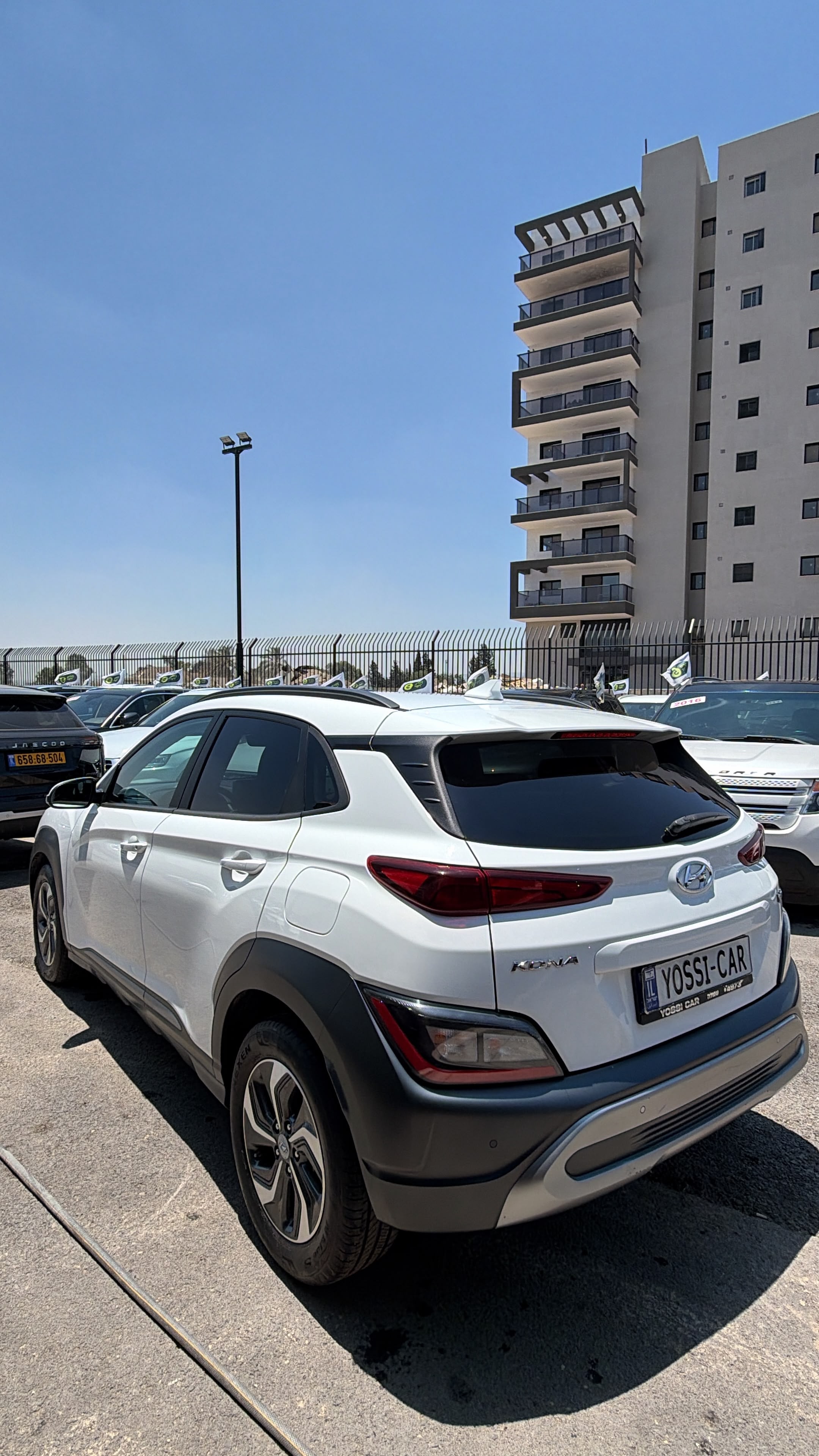 תמונות רכב יונדאי KONA HYBRID
