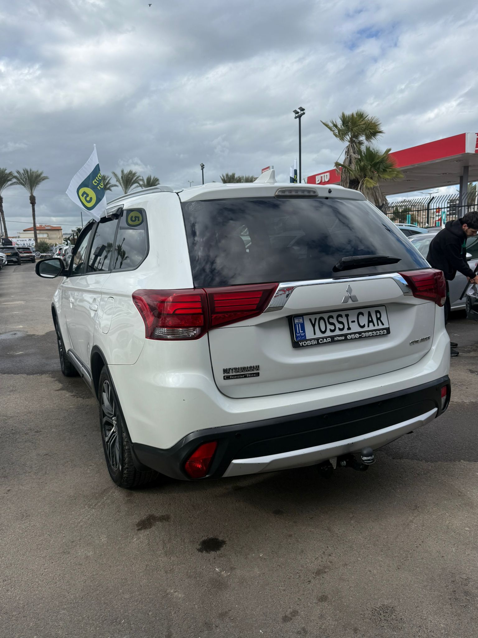 תמונות רכב מיצובישי OUTLANDER