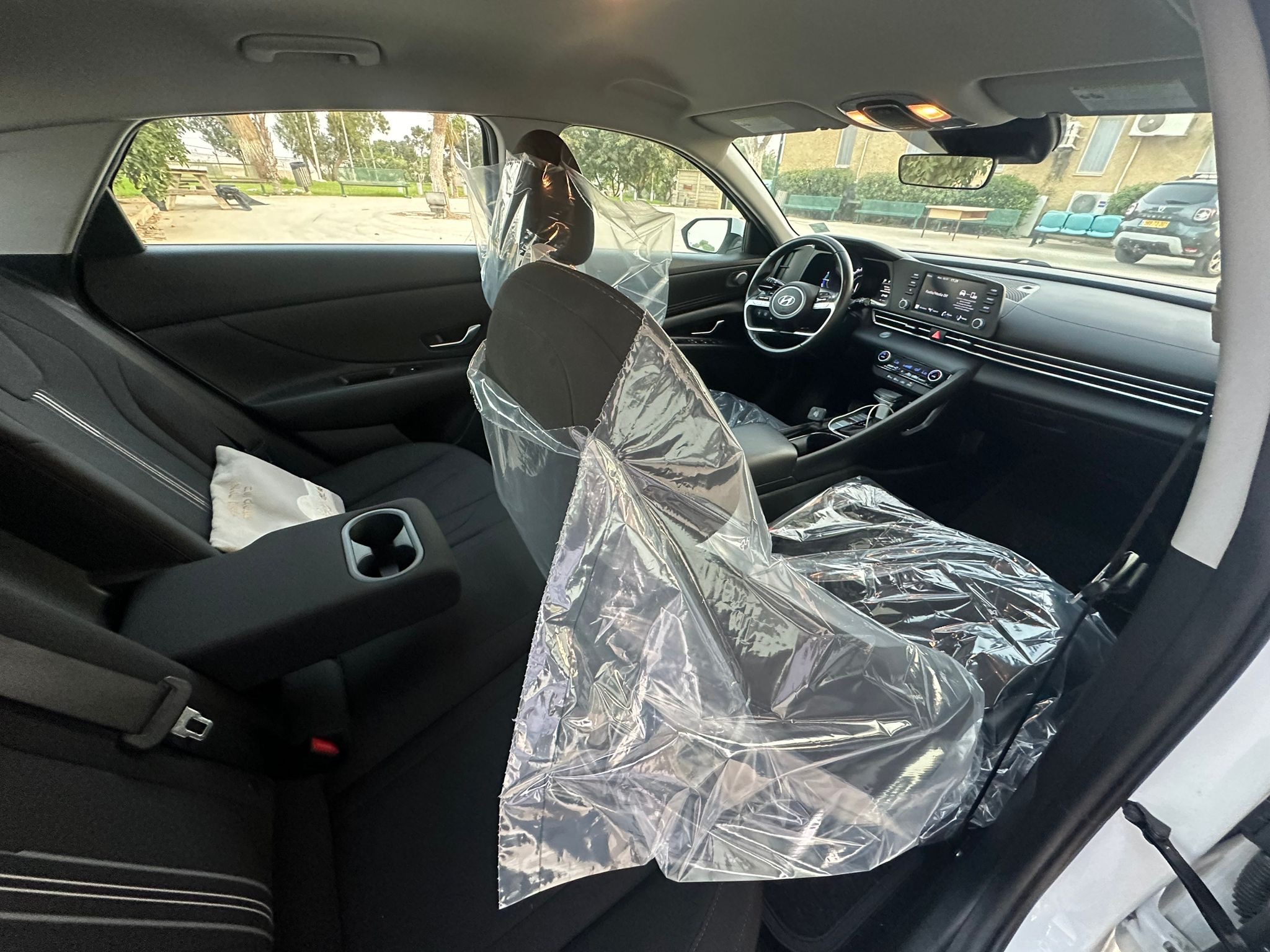 תמונות רכב יונדאי אלנטרה