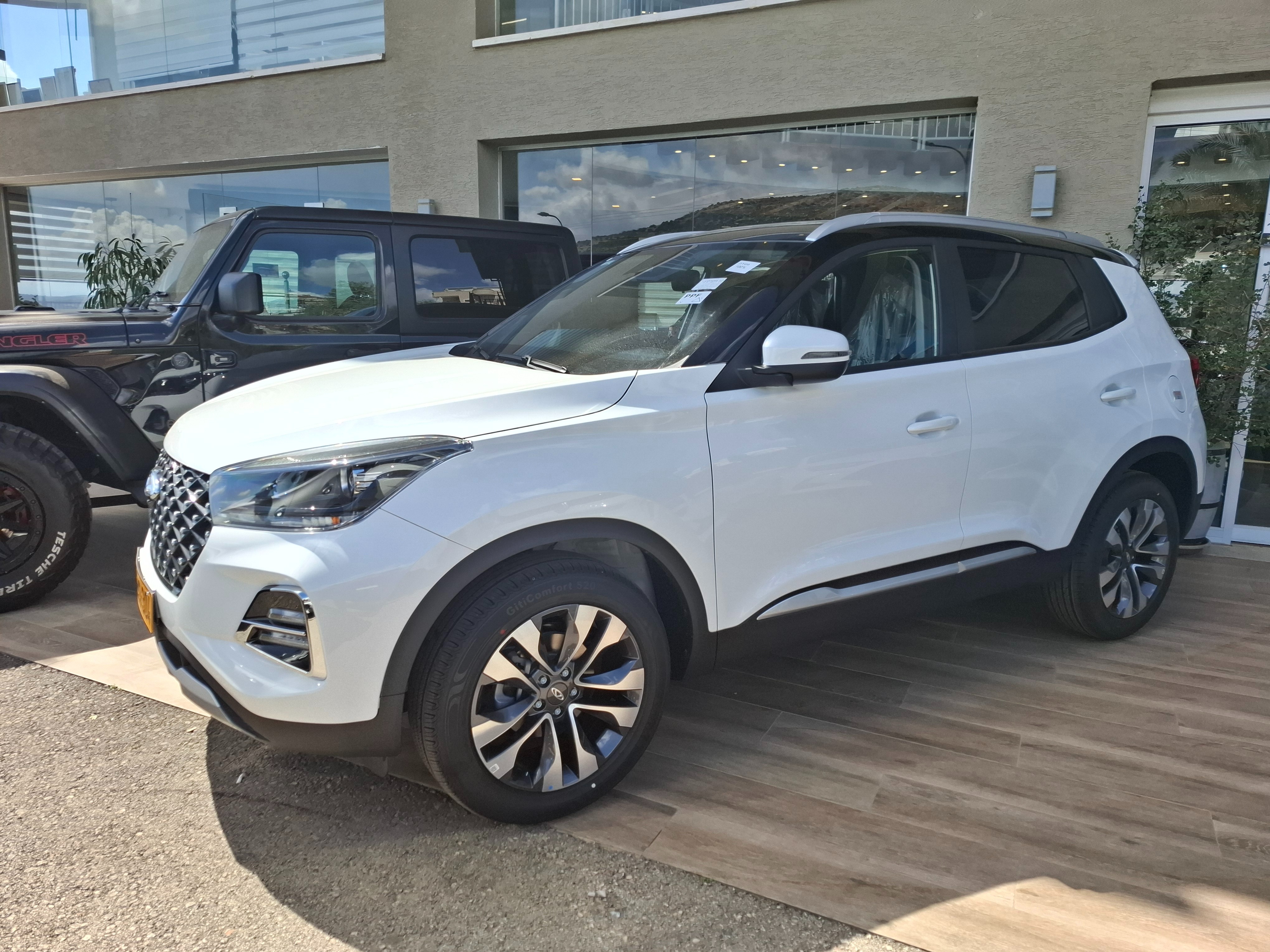 תמונות רכב צ'רי TIGGO 4 PRO