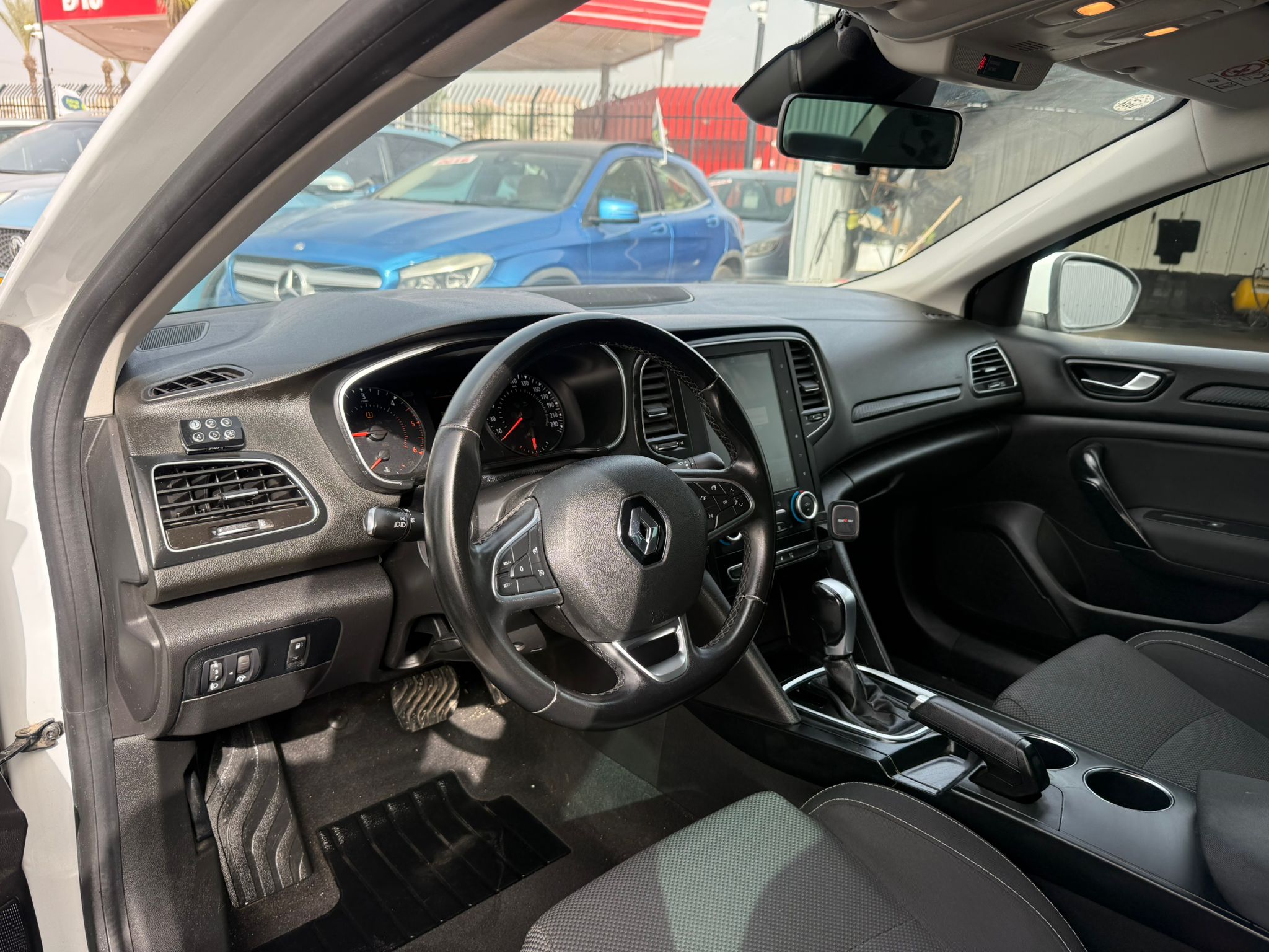 תמונות רכב רנו MEGANE