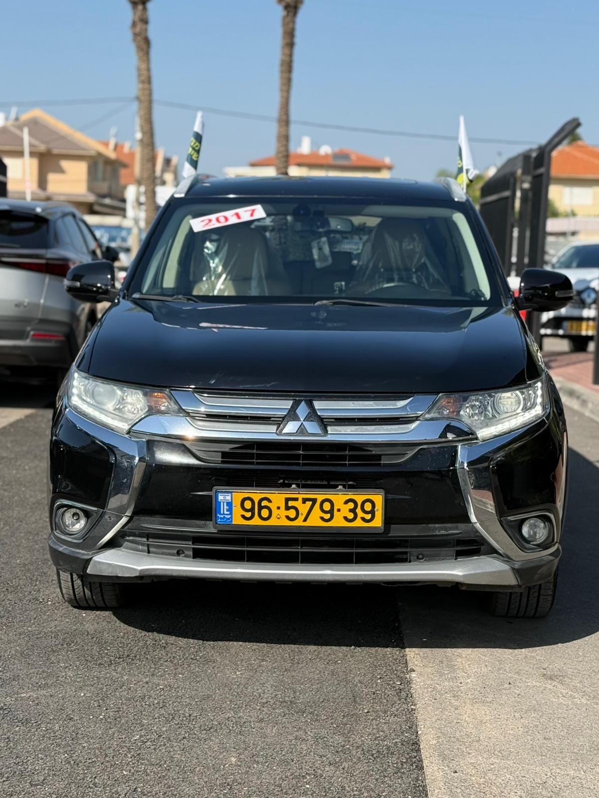 מיצובישי, OUTLANDER