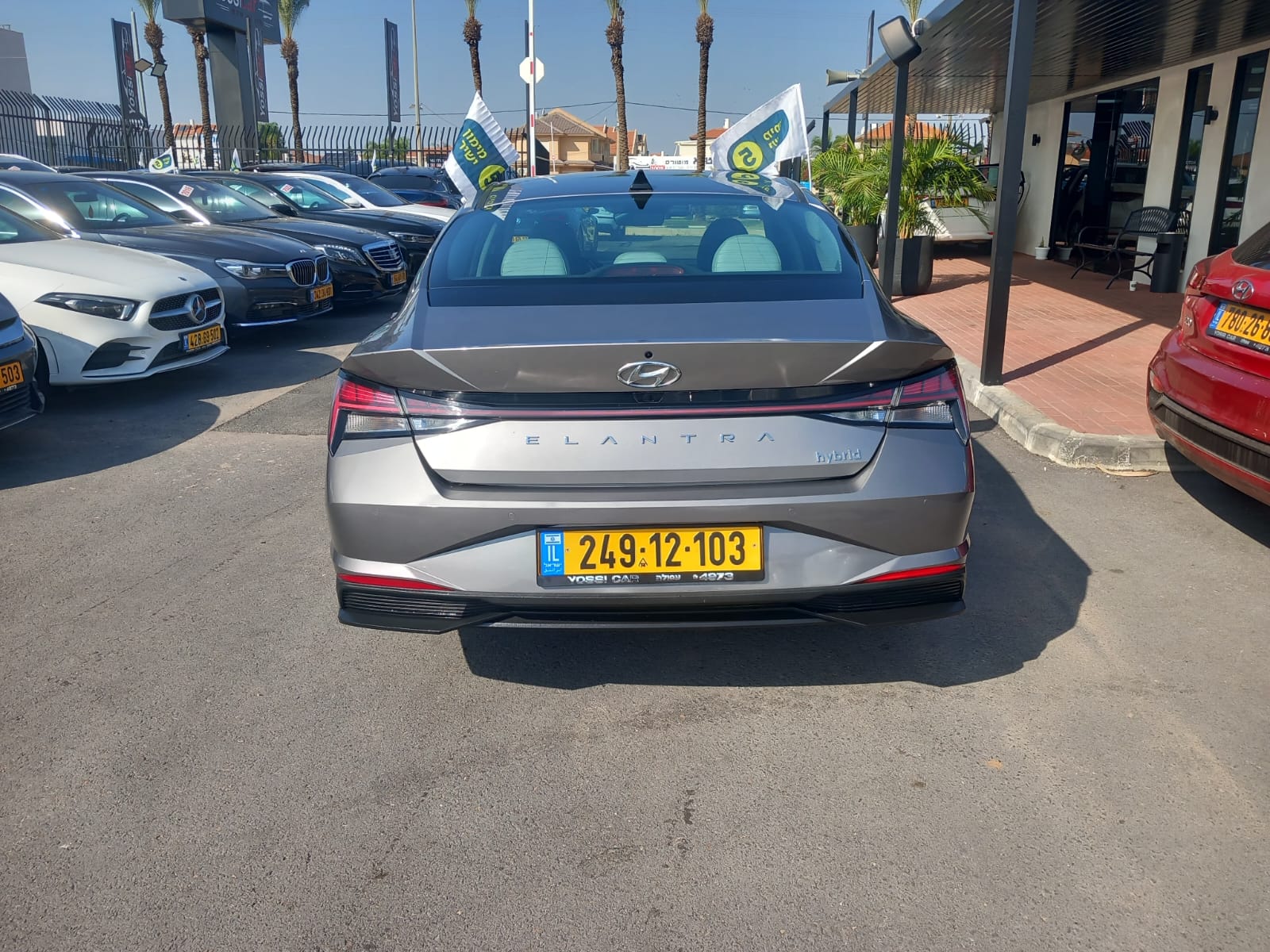 תמונות רכב יונדאי ELANTRA HEV
