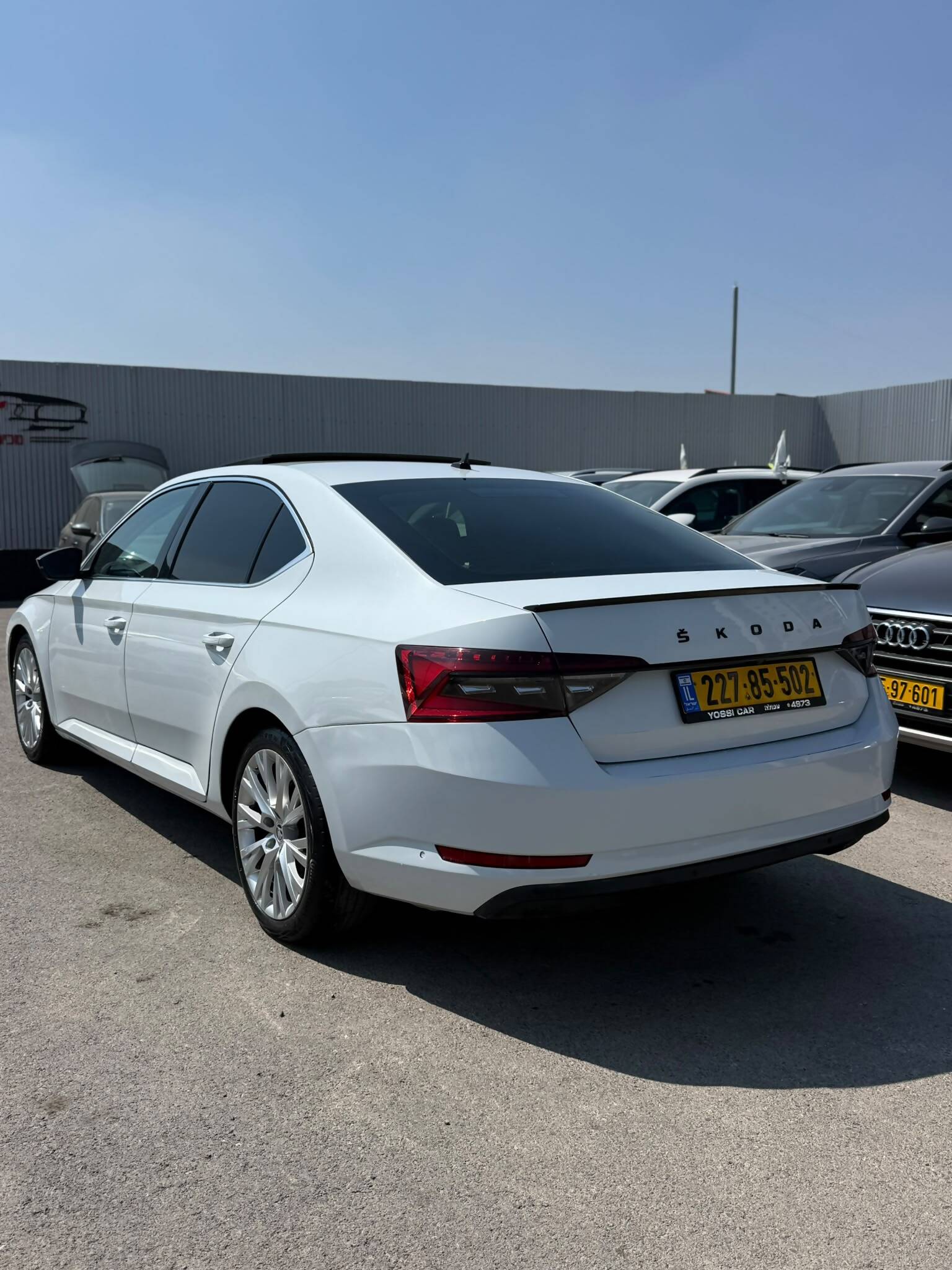 תמונות רכב סקודה SUPERB FL