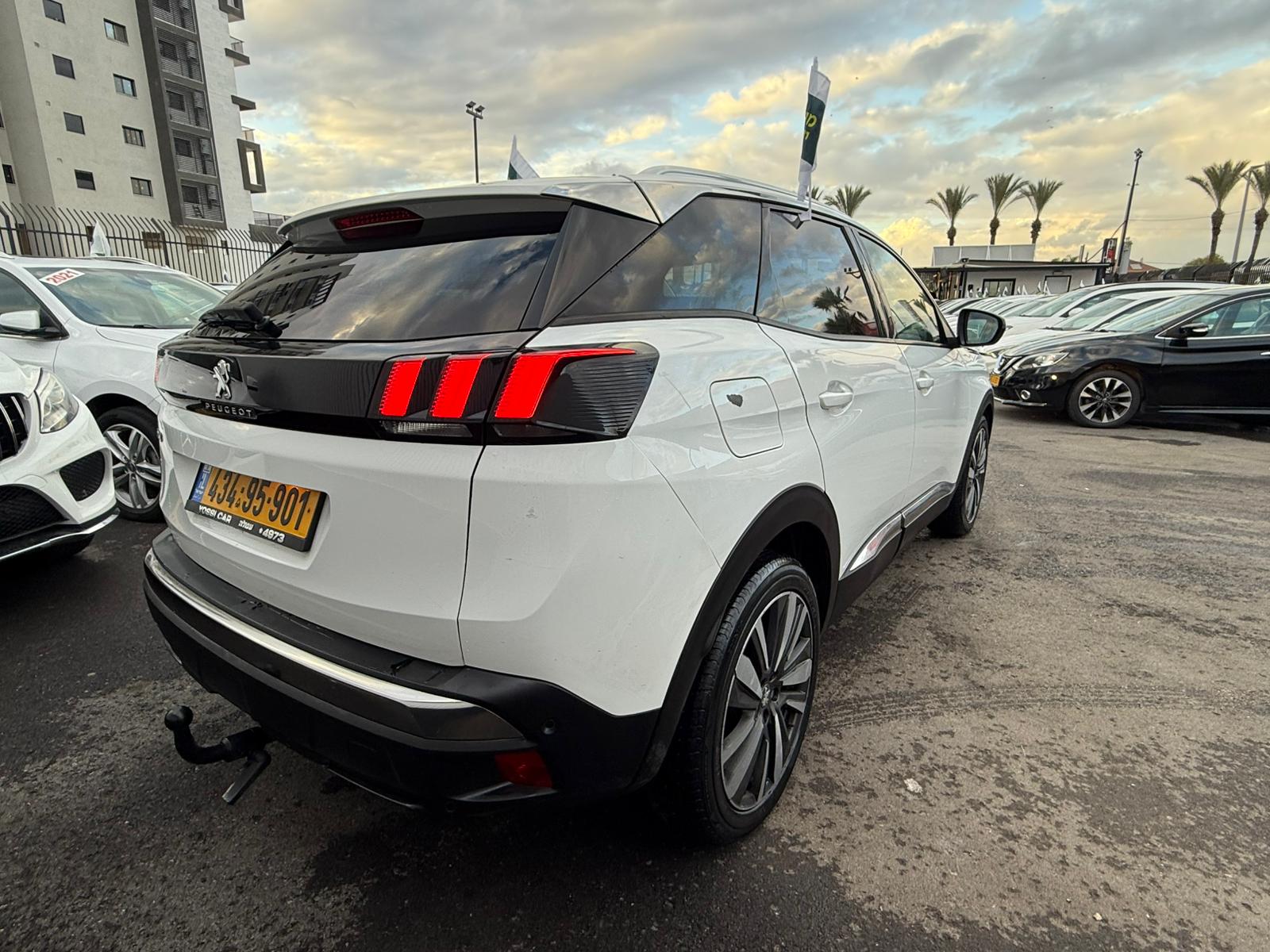 תמונות רכב פיג'ו 3008