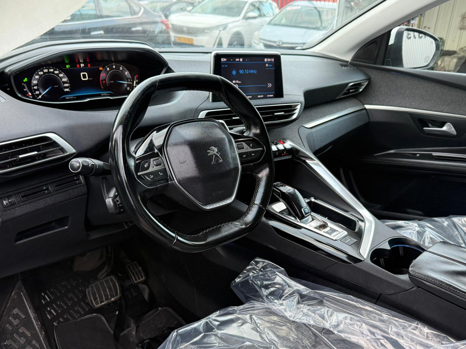 תמונות רכב פיג'ו 3008