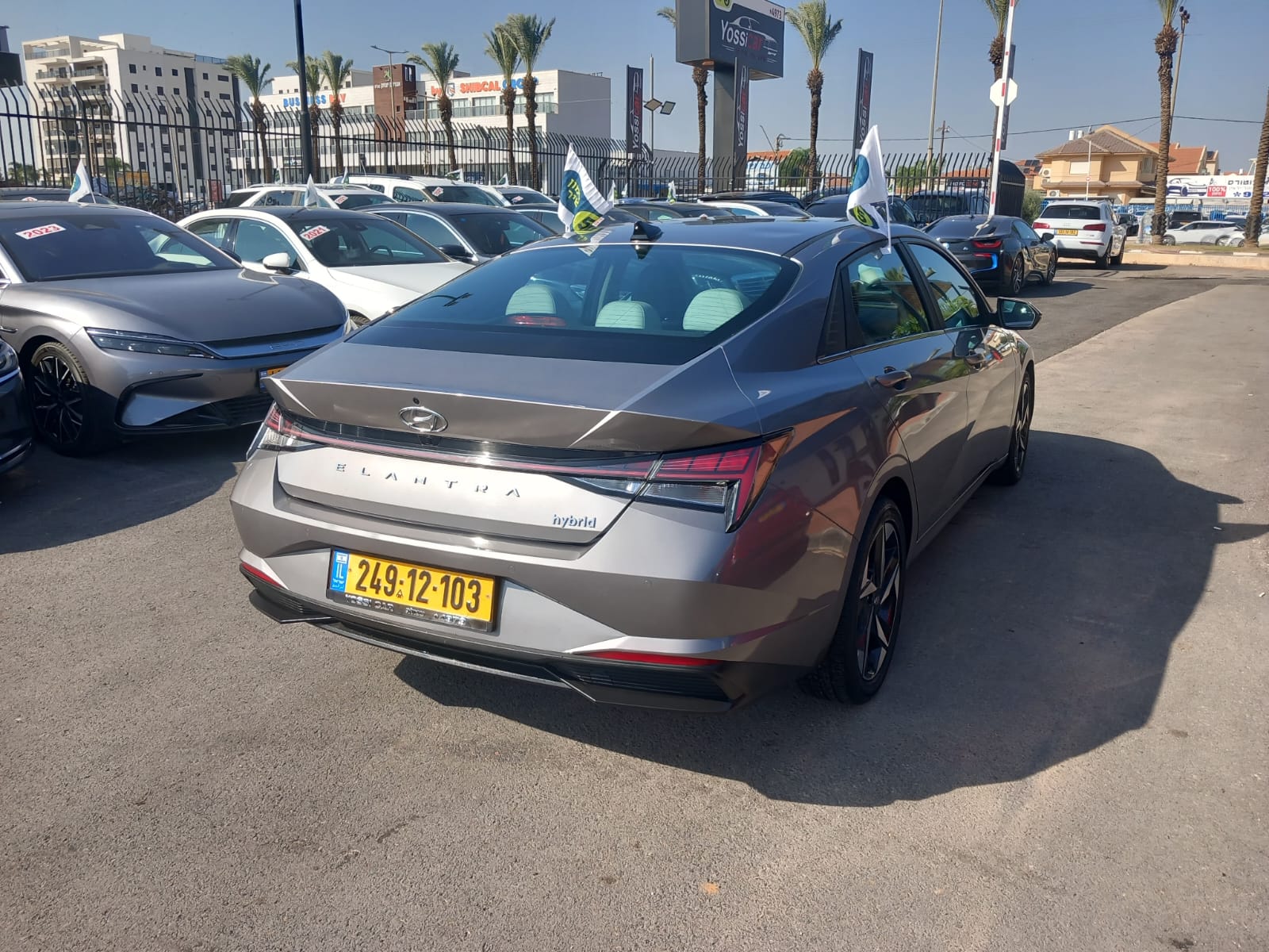 תמונות רכב יונדאי ELANTRA HEV