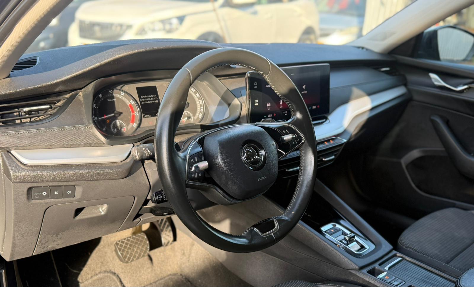 תמונות רכב סקודה OCTAVIA