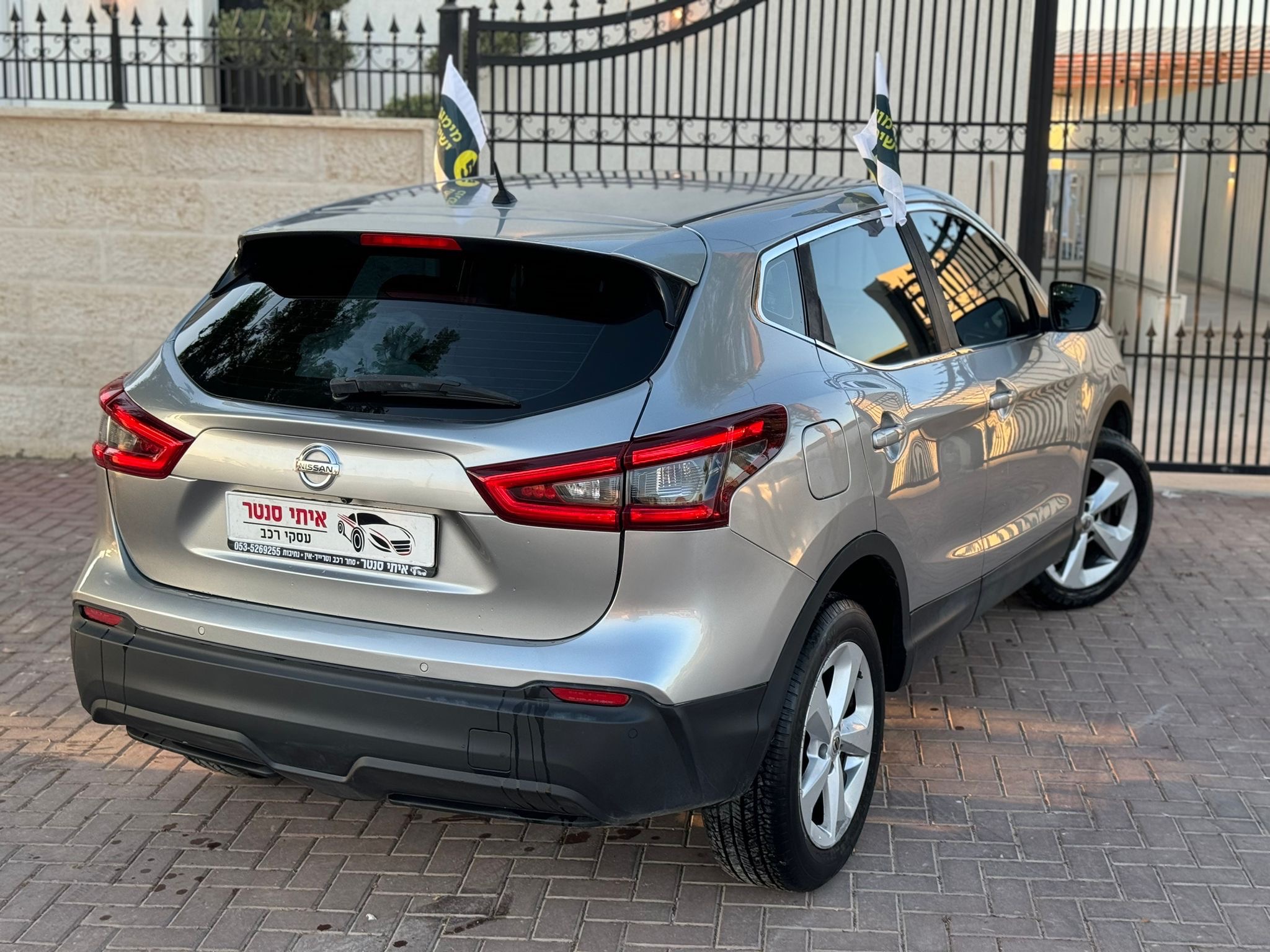 ניסאן, קשקאי