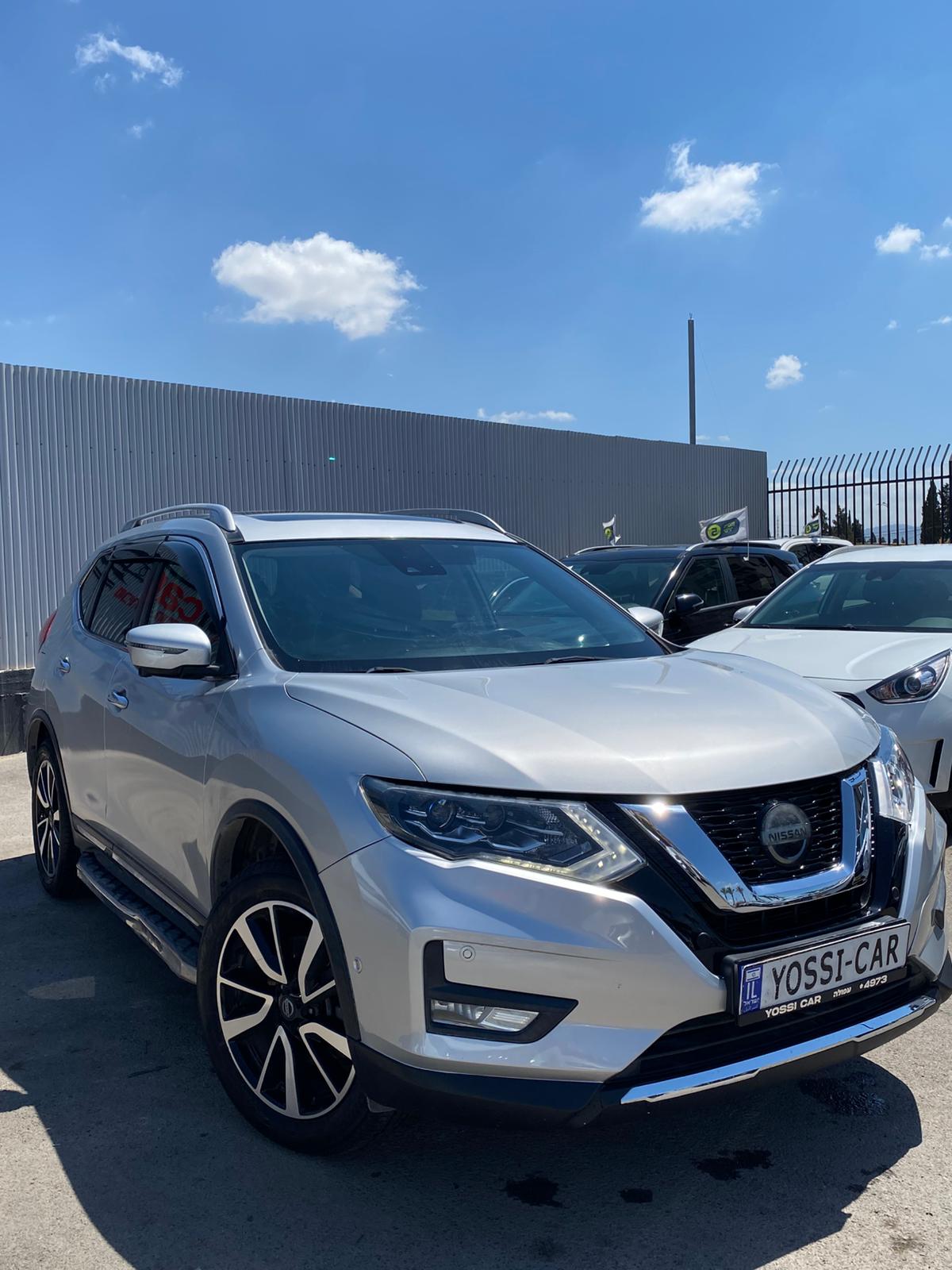 תמונות רכב ניסאן X-TRAIL