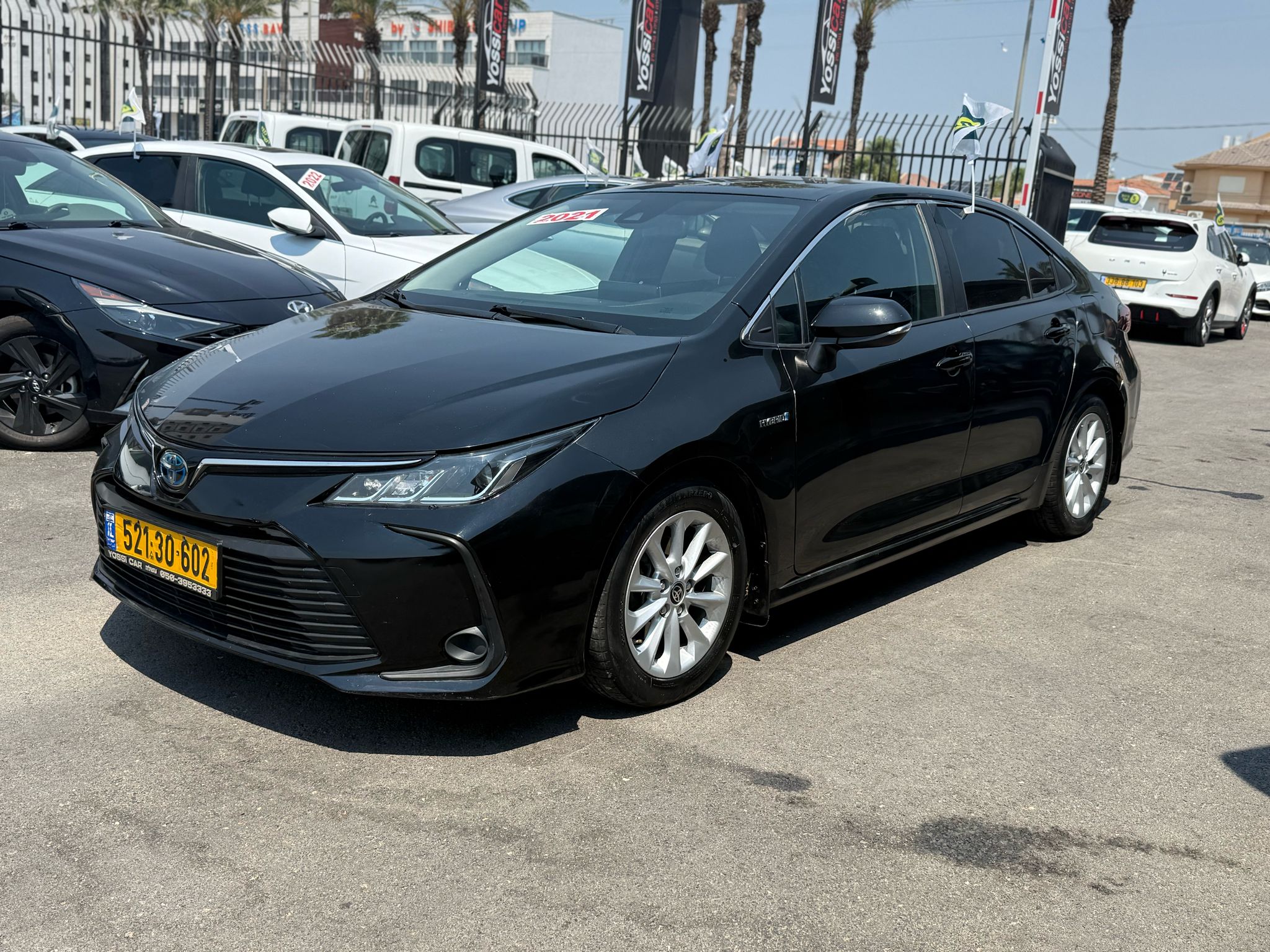 תמונות רכב טויוטה COROLLA HSD SDN