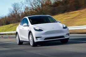 תמונות רכב טסלה MODEL 3