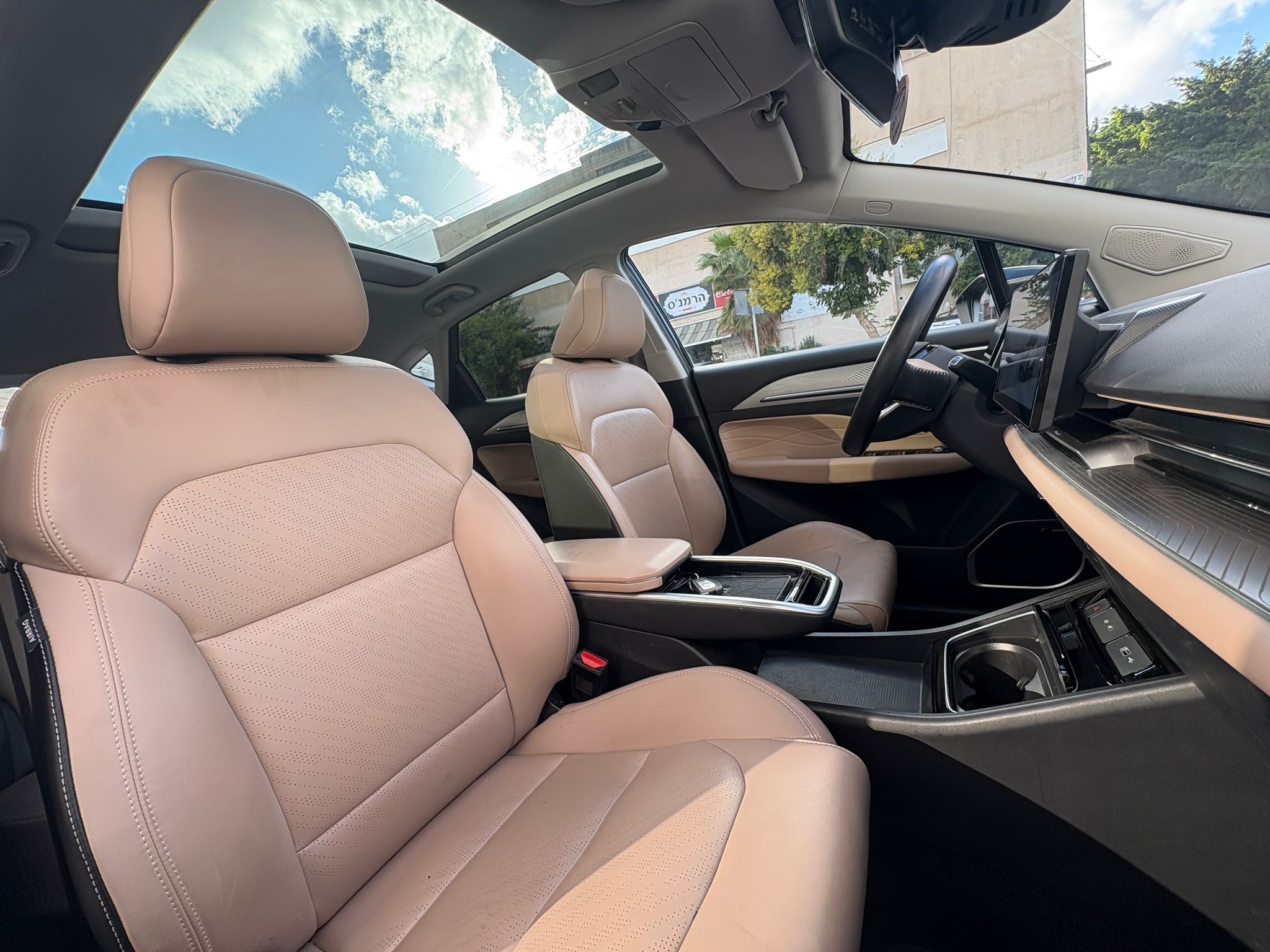 תמונות רכב גילי GEOMETRY